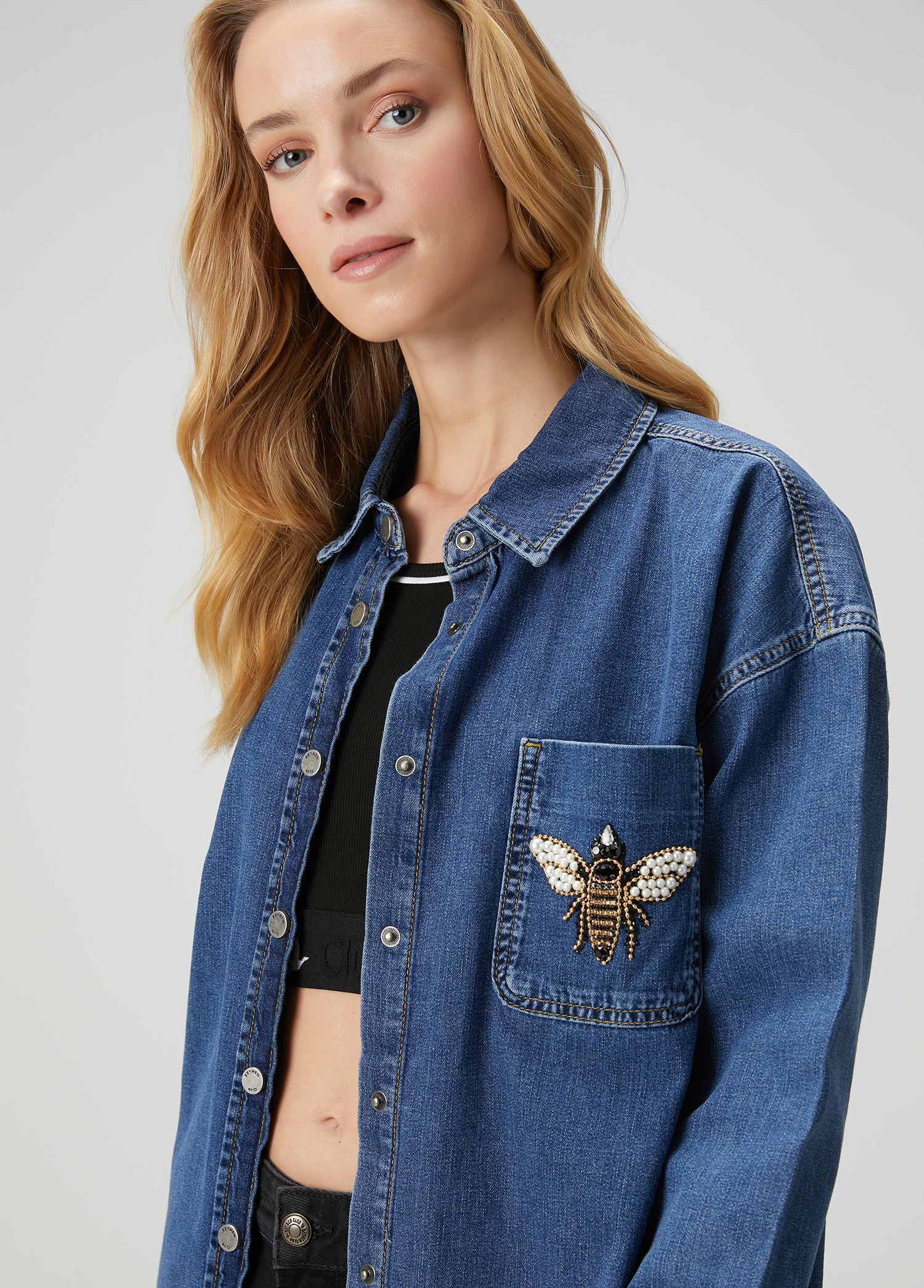 Mavi İşlemeli Denim Dış Gömlek_1
