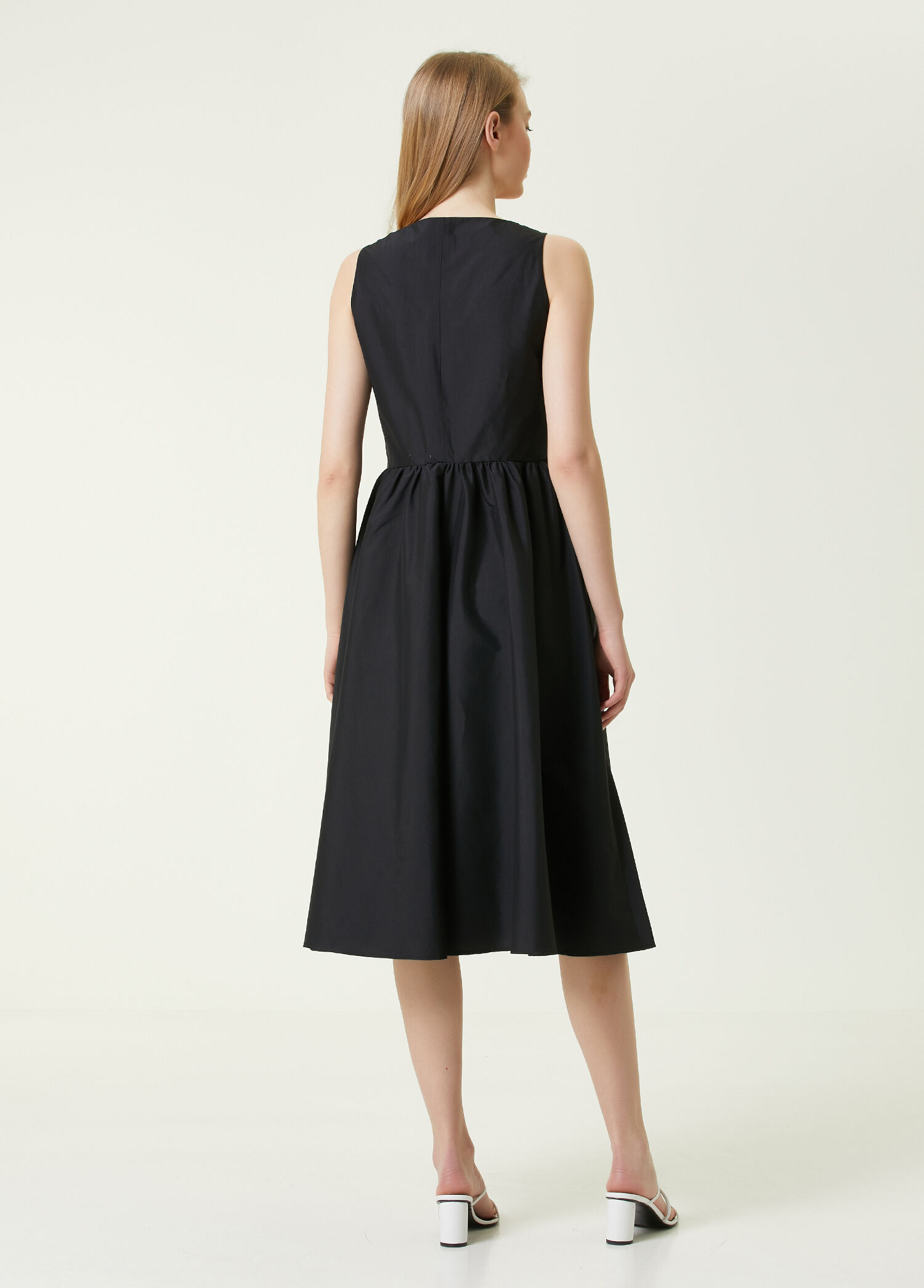 Beymen Siyah Kare Yaka Midi Tafta Elbise. 5