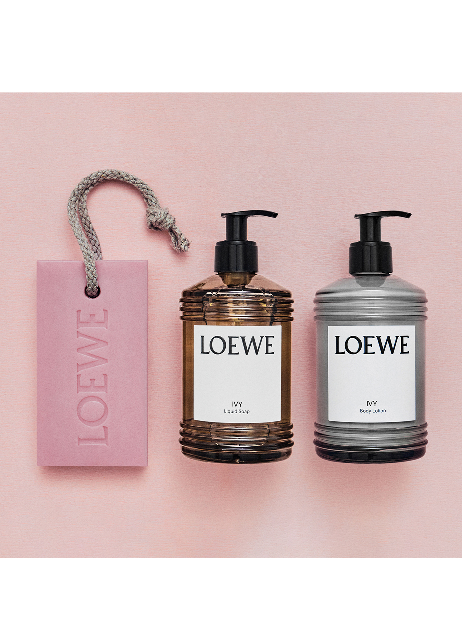 本日のみ！7000円台！ LOEWE Ivy Body Lotion 360mL 驚きの価格が実現！ Ivy Body Lotion | LOEWE Perfumes ボディ