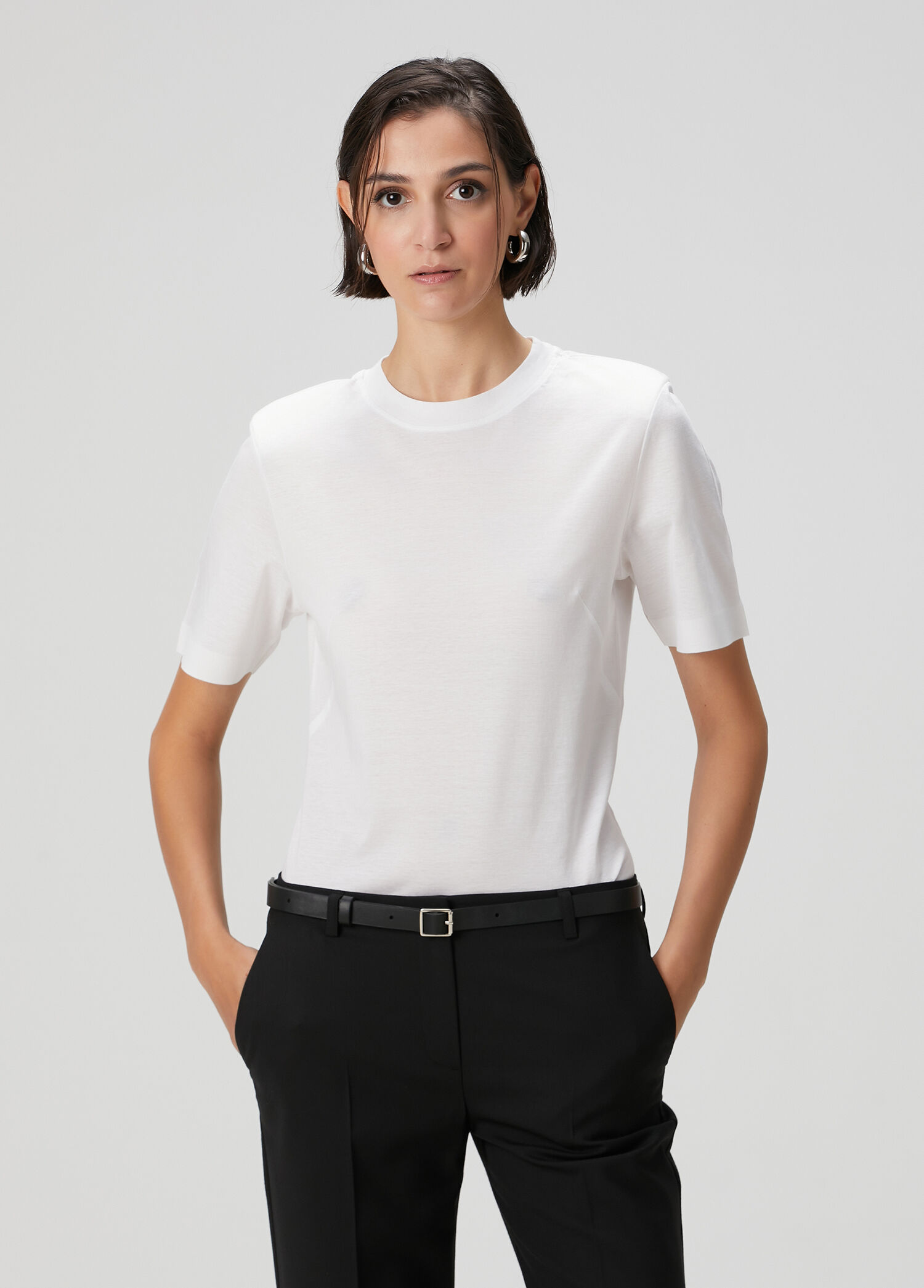 Beyaz Vatkalı T-shirt