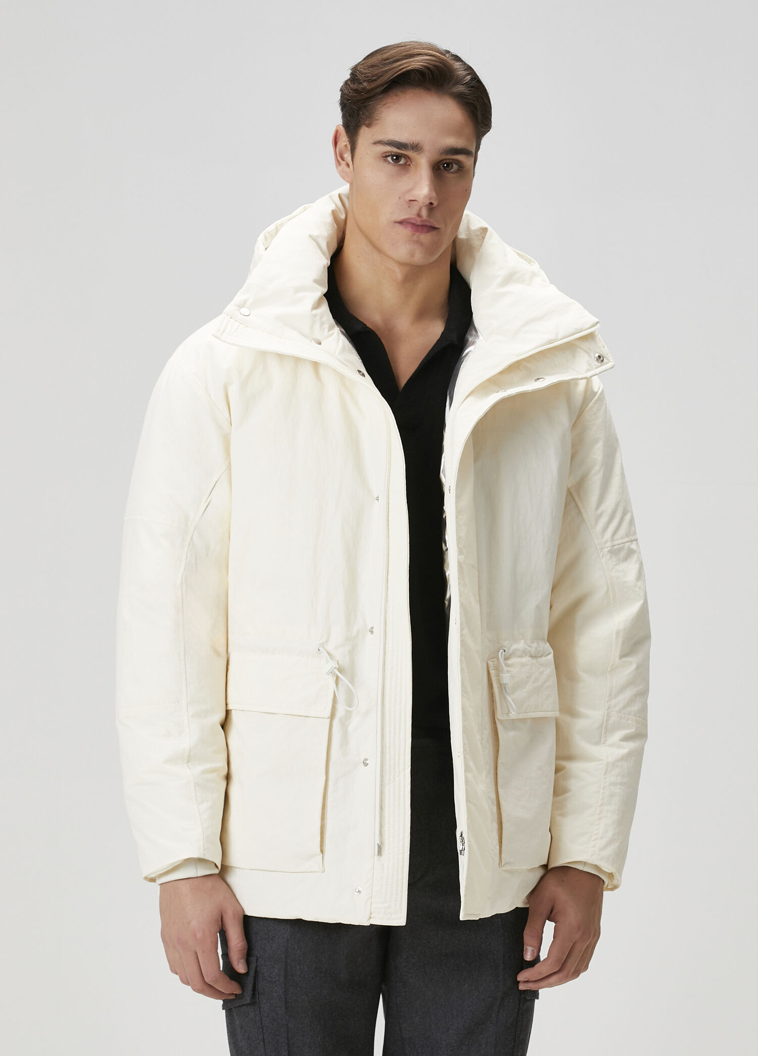 Beyaz Kapüşonlu Puff Parka