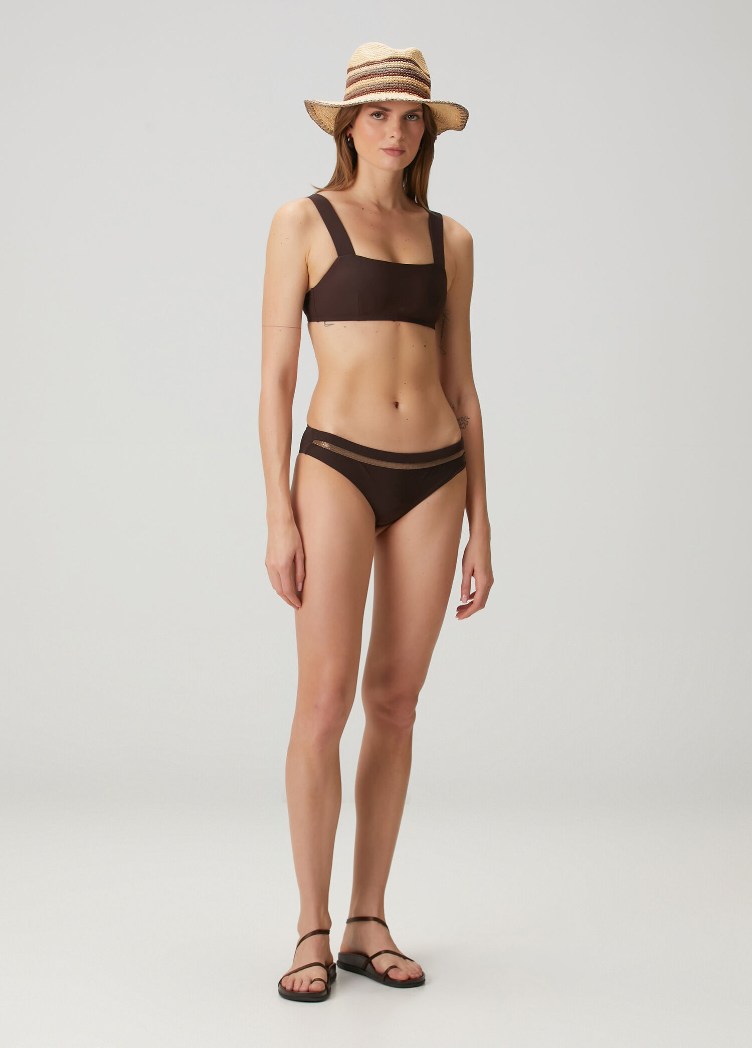 Kahverengi Zincir Şeritli Bikini Altı