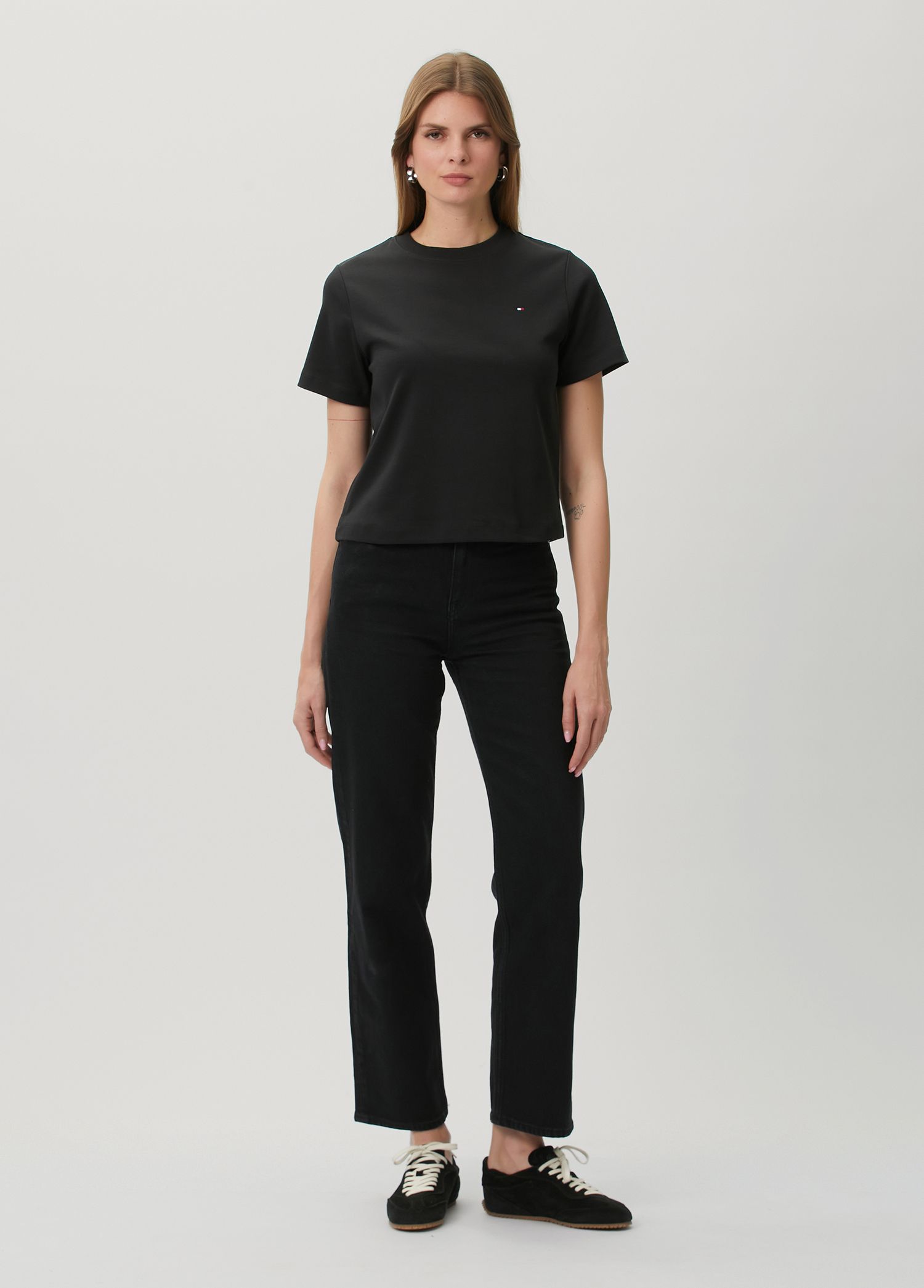 Tommy Hilfiger Siyah Kadın Interlock Boxy Siyah T-shirt 1909706