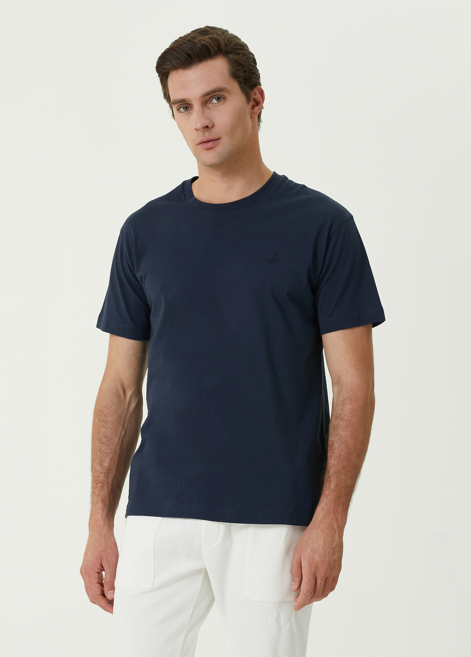 Lacivert Kuş Nakışlı Basic T-shirt_1