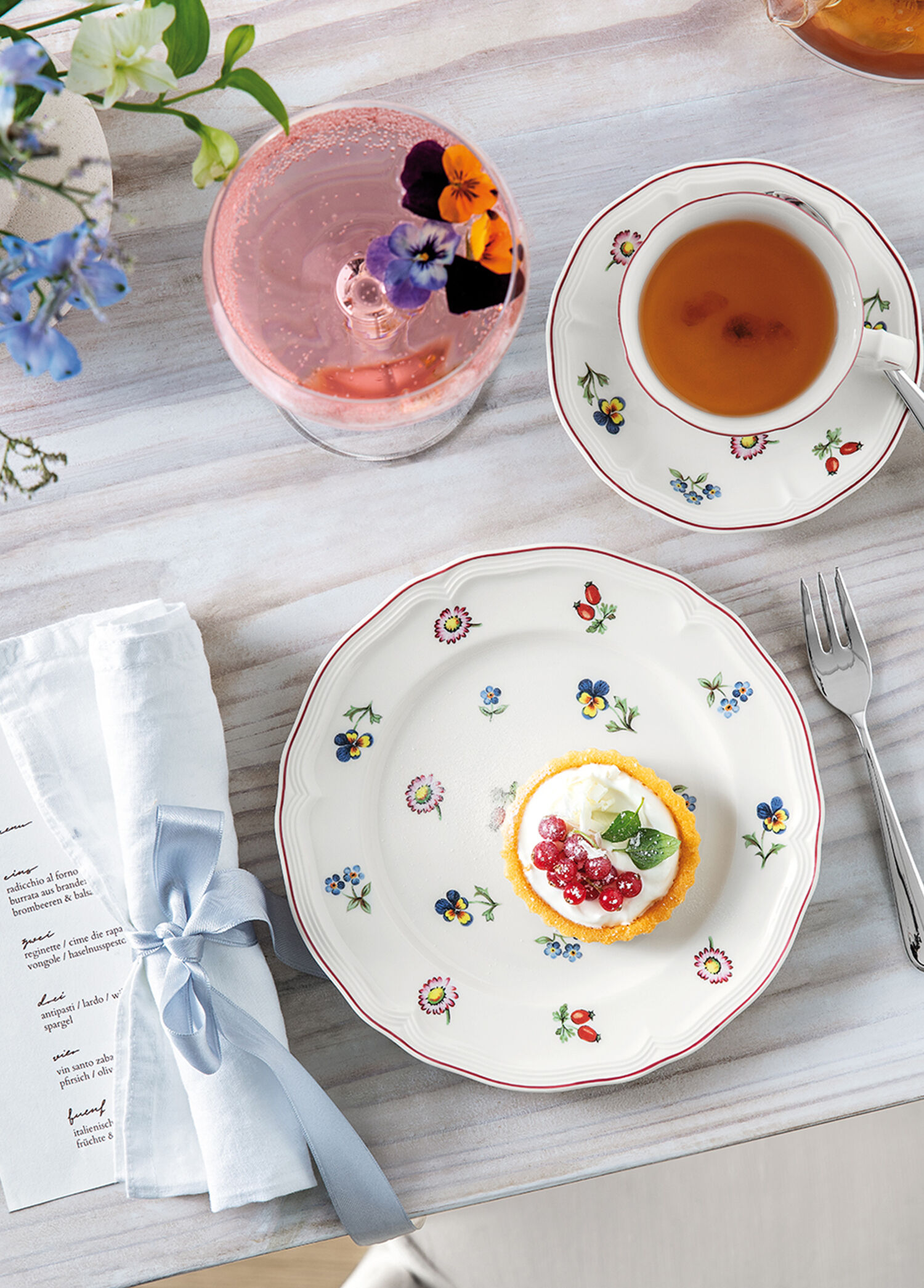 Villeroy & Boch - Petite Fleur Çiçek Desenli 12 Kişilik 51 Parça