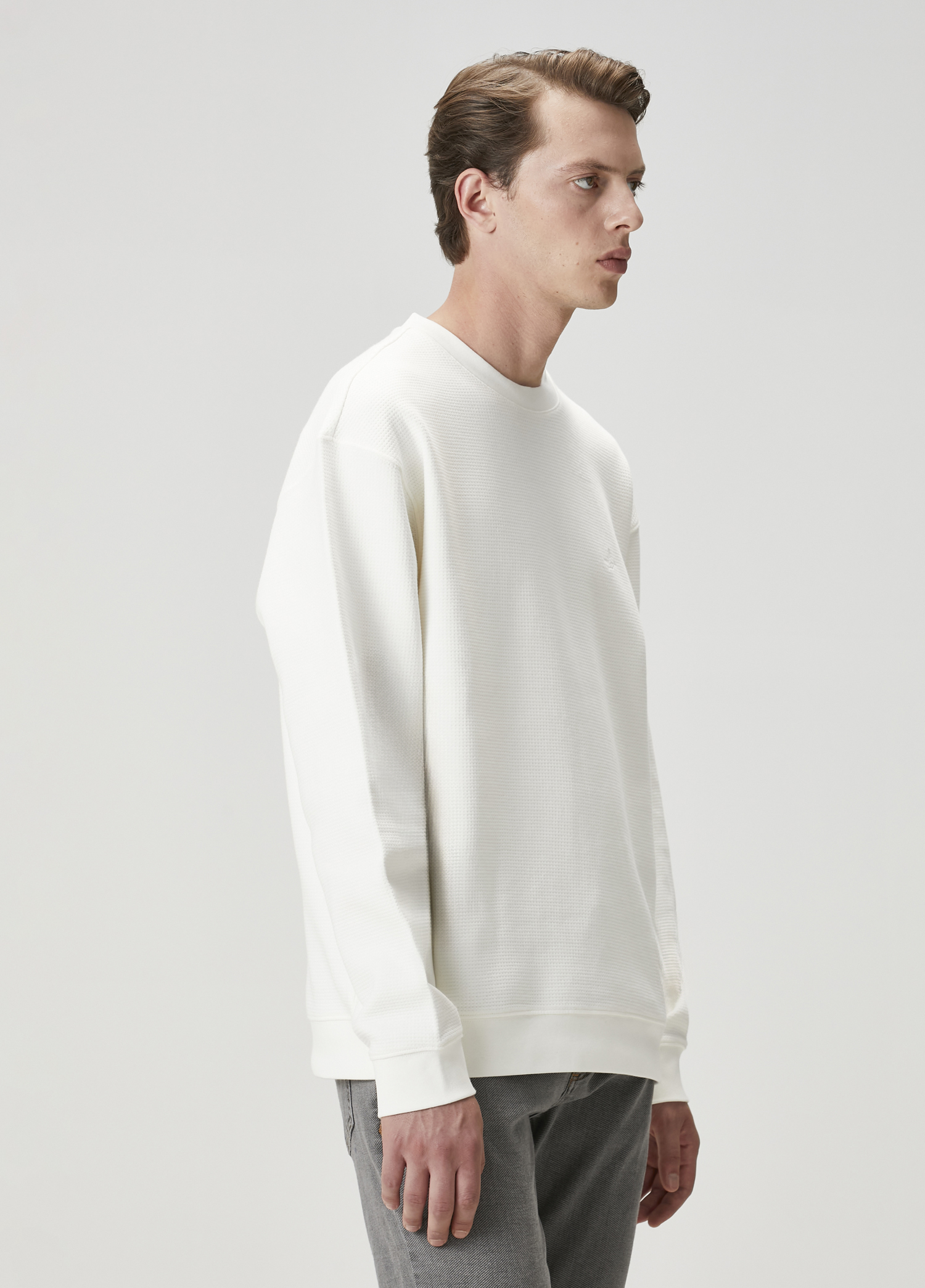 Kırık Beyaz Waffle Dokulu Oversized Sweatshirt_3
