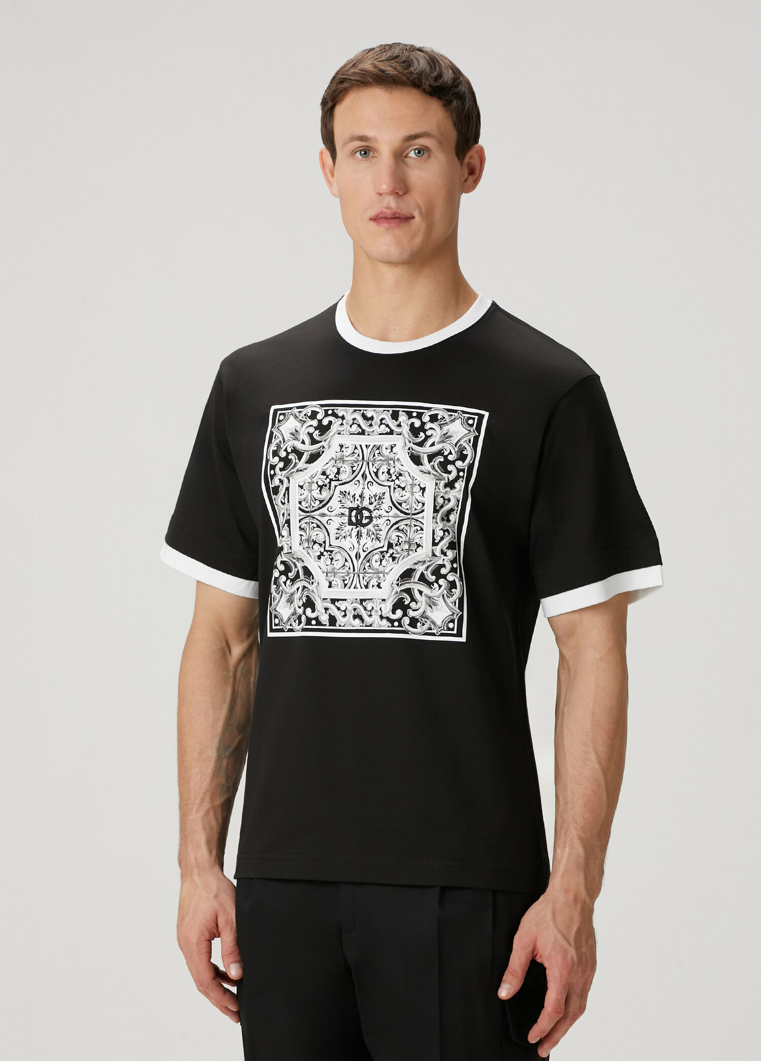 Dolce&Gabbana - Siyah Barok Desenli T-shirt - Siyah