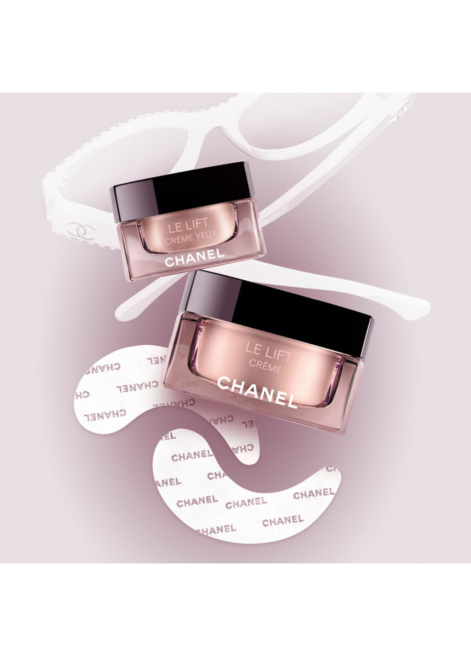 CHANEL - Le Lift Flash Eye Smooths Illuminates