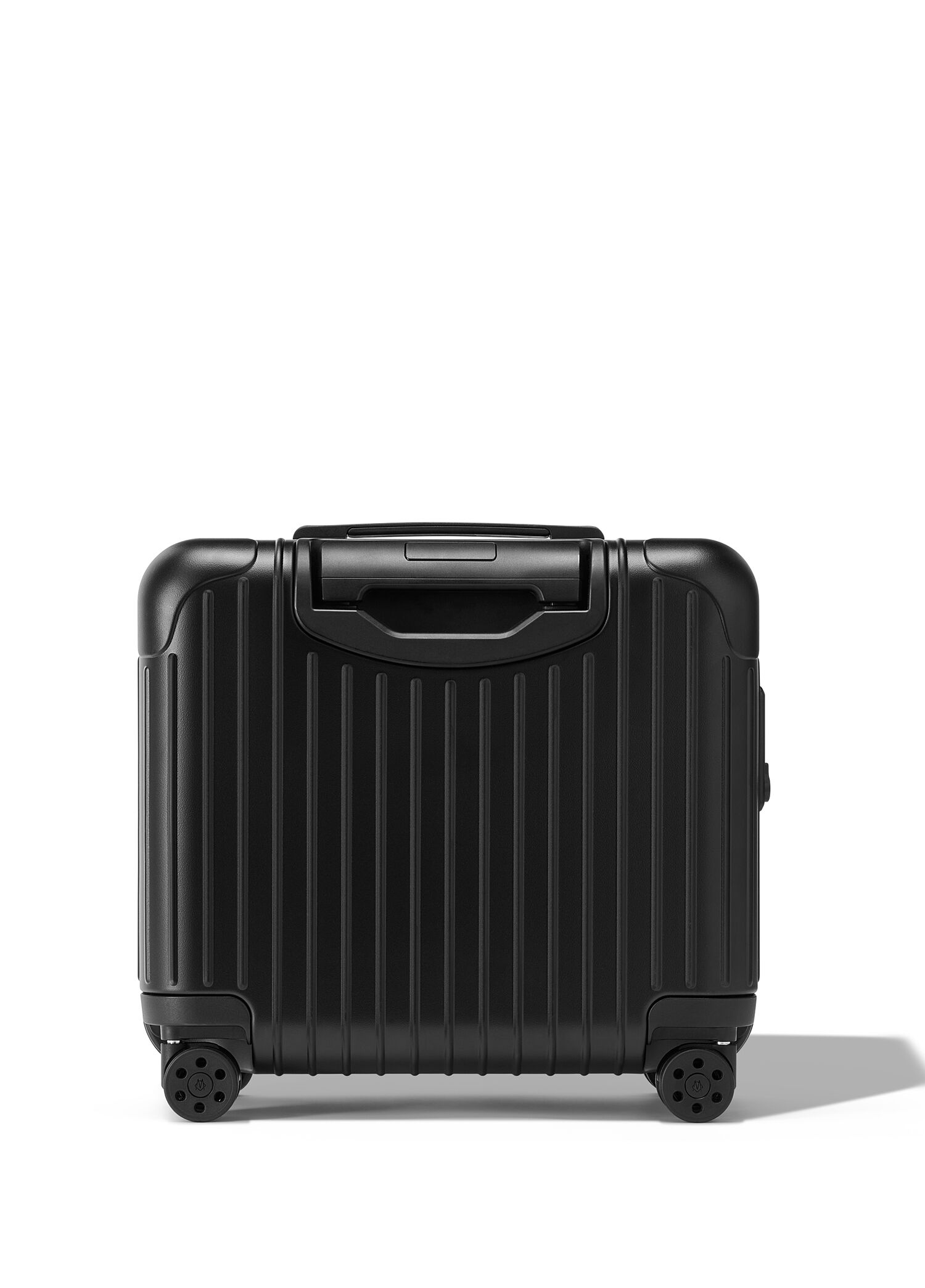 【未使用】RIMOWA Lufthansa ノートブックケース 16L 黒 RIMOWA（リモワ） [正規品]送料無料 5年保証付き RIMOWA LIMBO