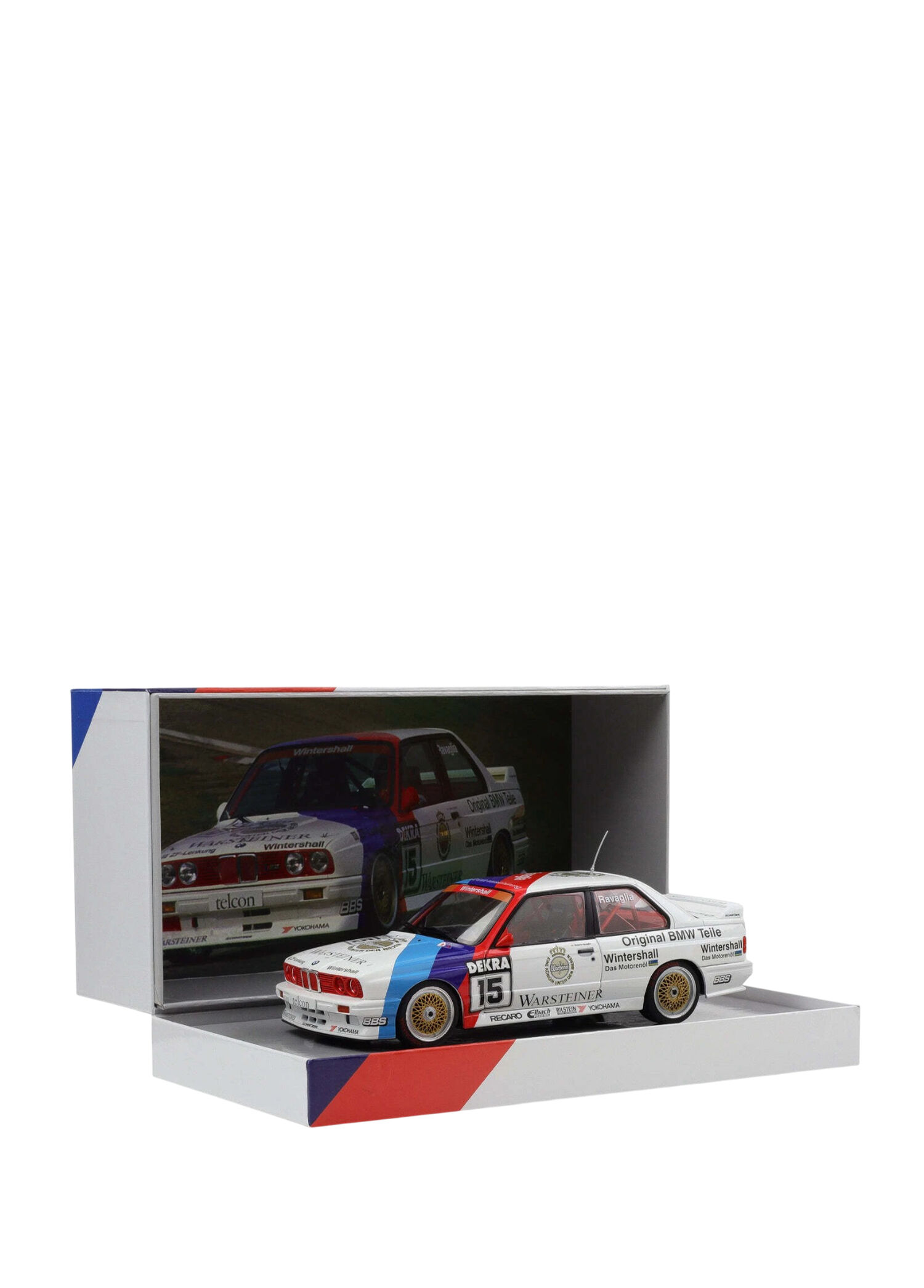 BMW M3 (E30) #15 DTM Champion 1989 Roberto Ravaglia 1:18 Model Araba