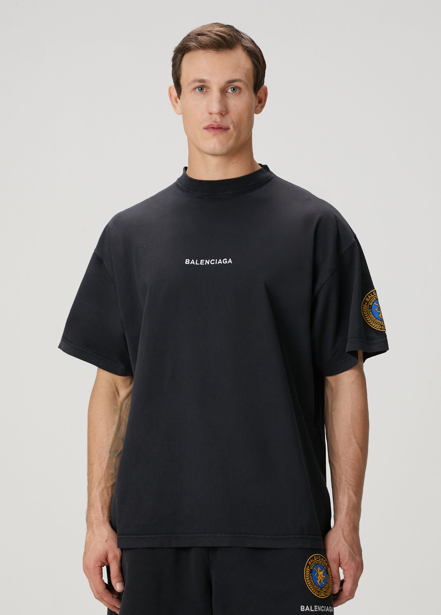 Siyah Logo Nakışlı T-shirt