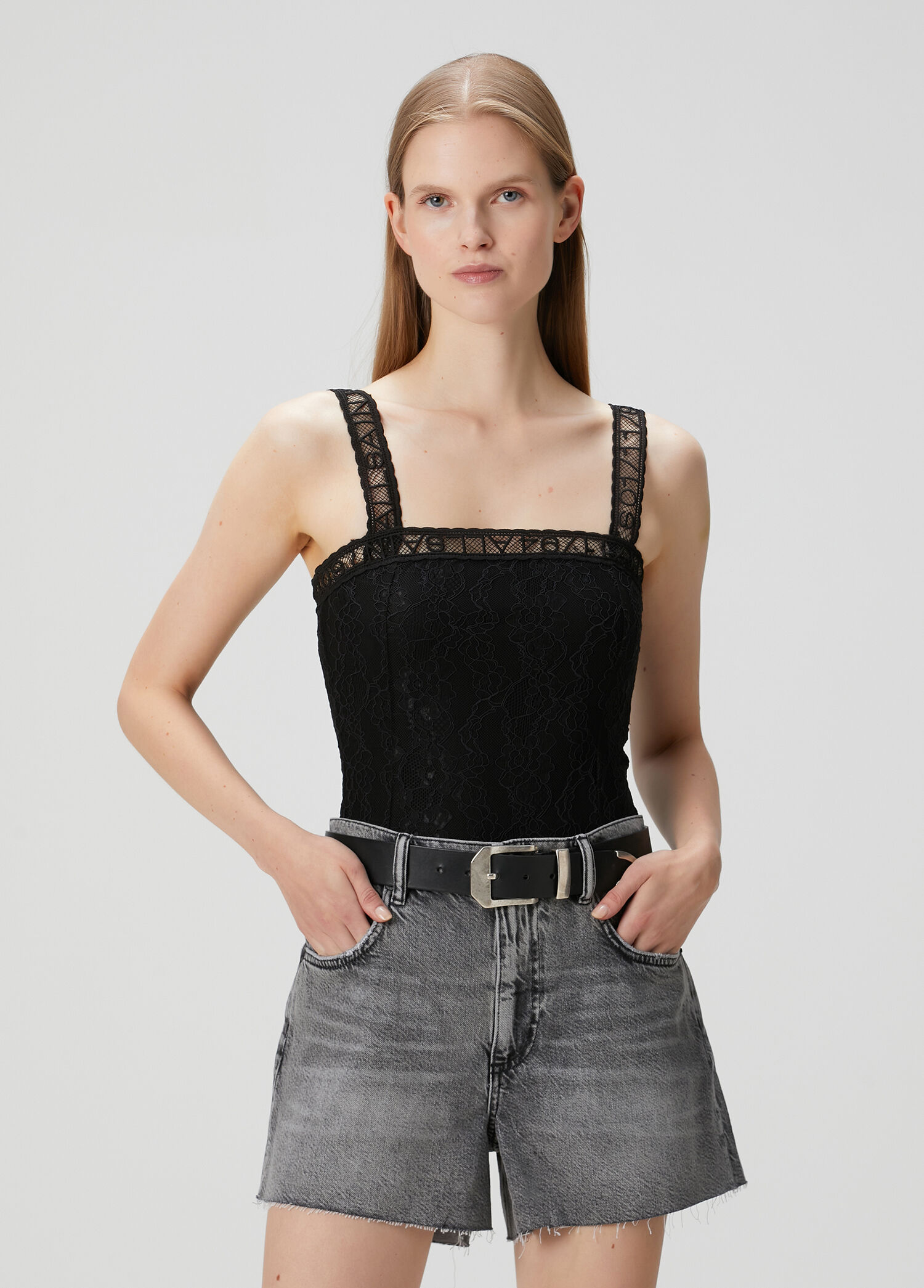 Vera Siyah Dantel Body
