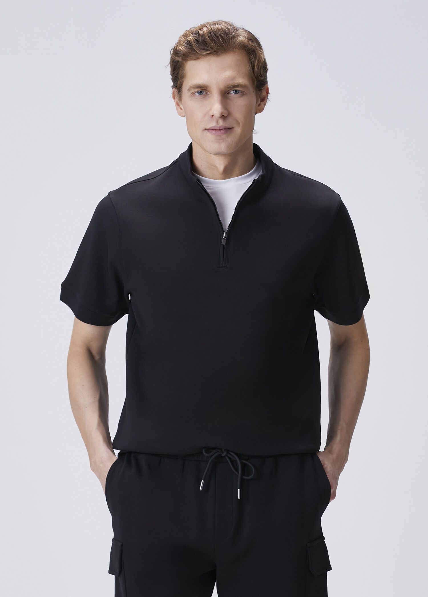 Siyah Yakası Fermuarlı Interlock Sweatshirt