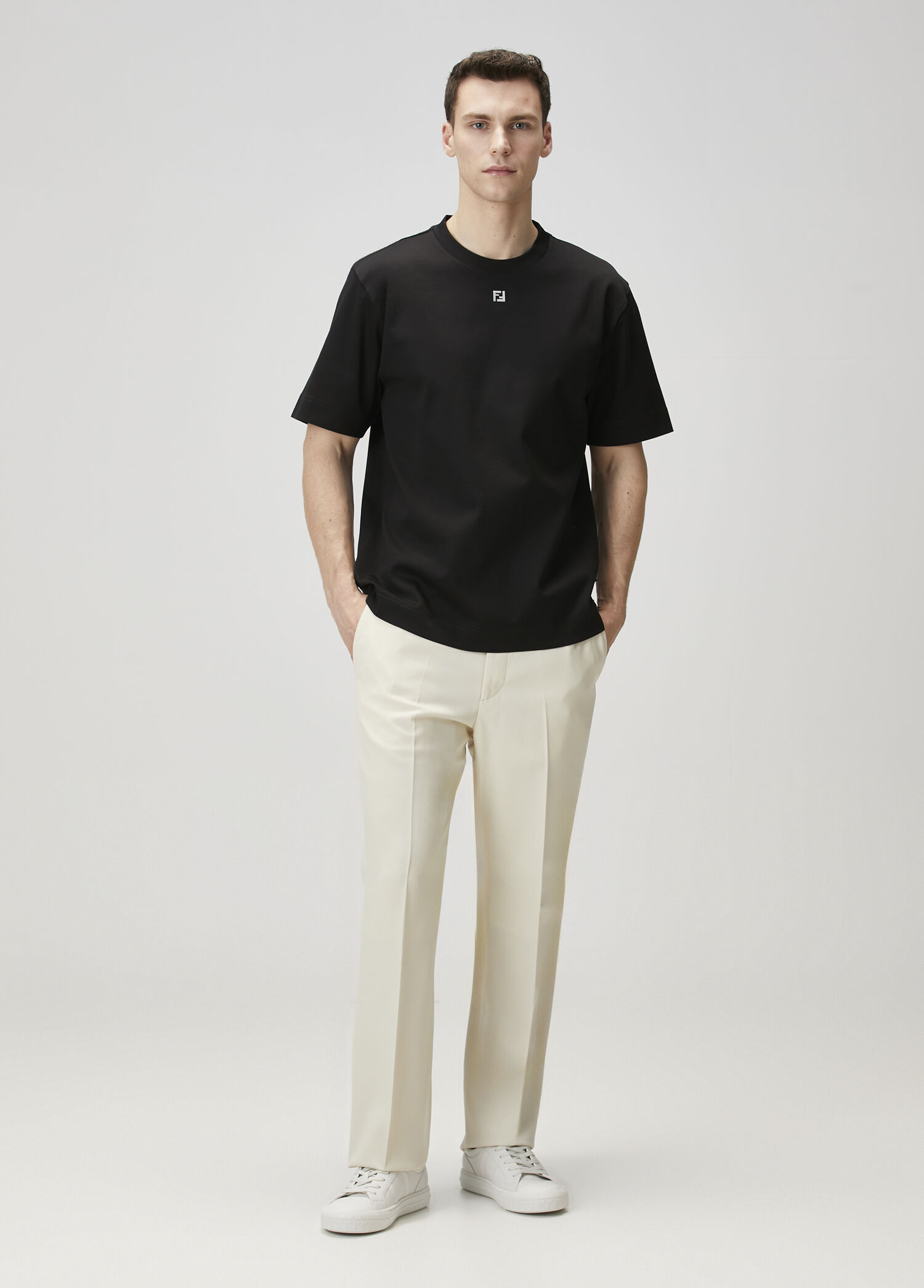 Fendi Siyah Erkek Siyah Logo Detaylı T-shirt 1697330 | Beymen