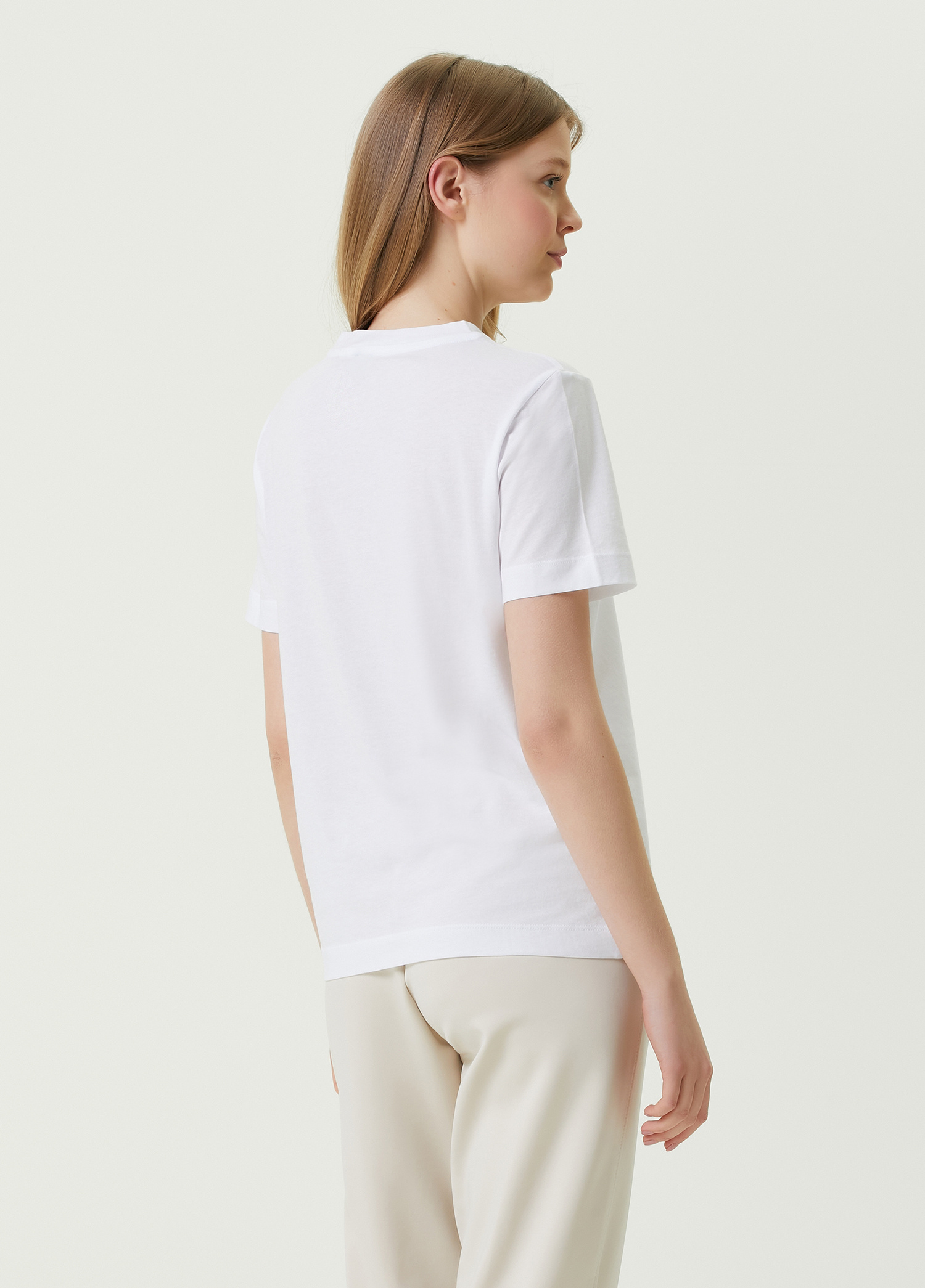 Kırık Beyaz Logolu T-shirt_4