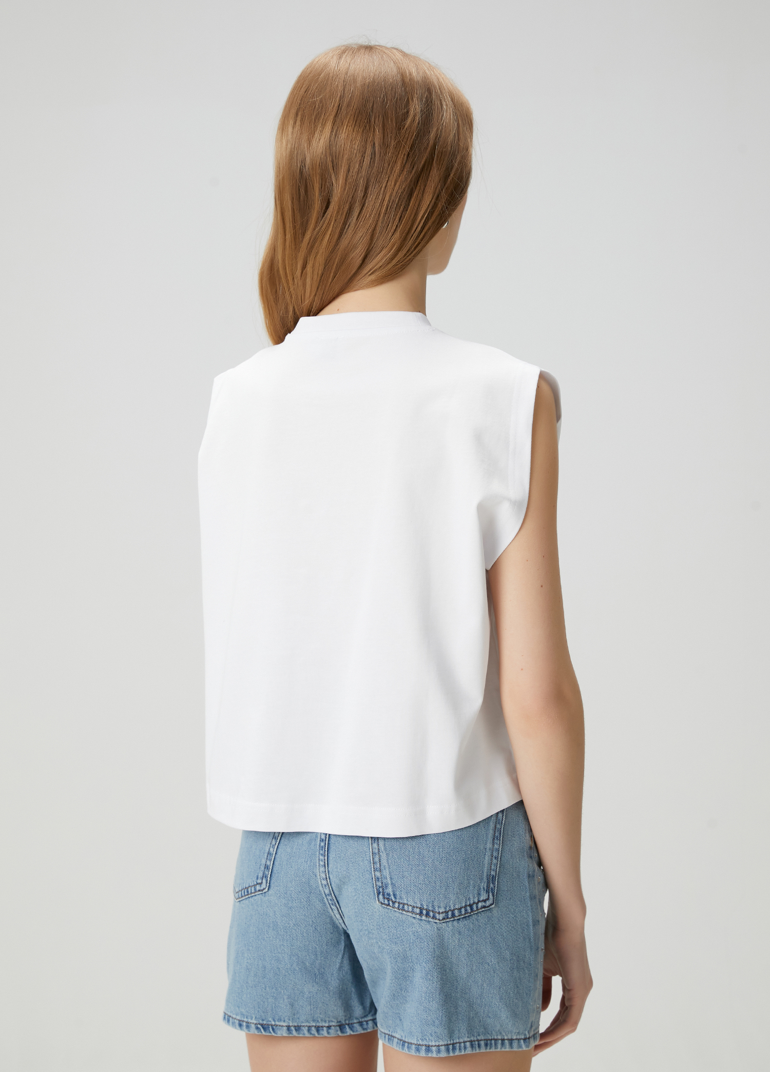 Kırık Beyaz Yakası Amorf Taşlı T-shirt_4