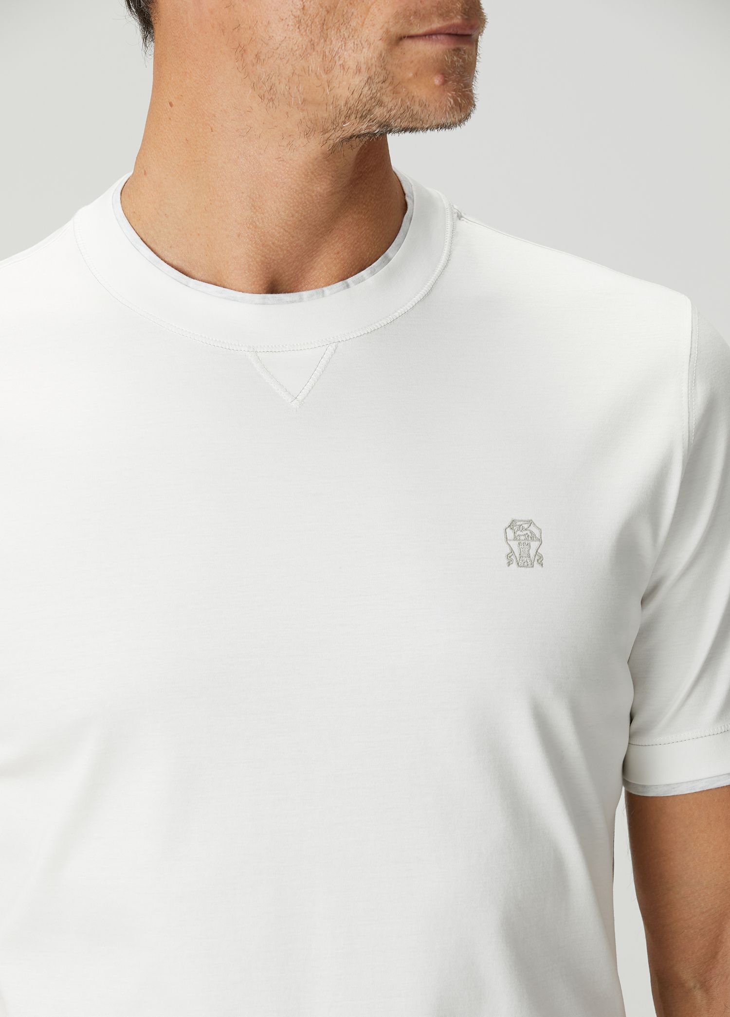 Brunello Cucinelli Beyaz Erkek Beyaz Logo Nakışlı T-shirt 1886386