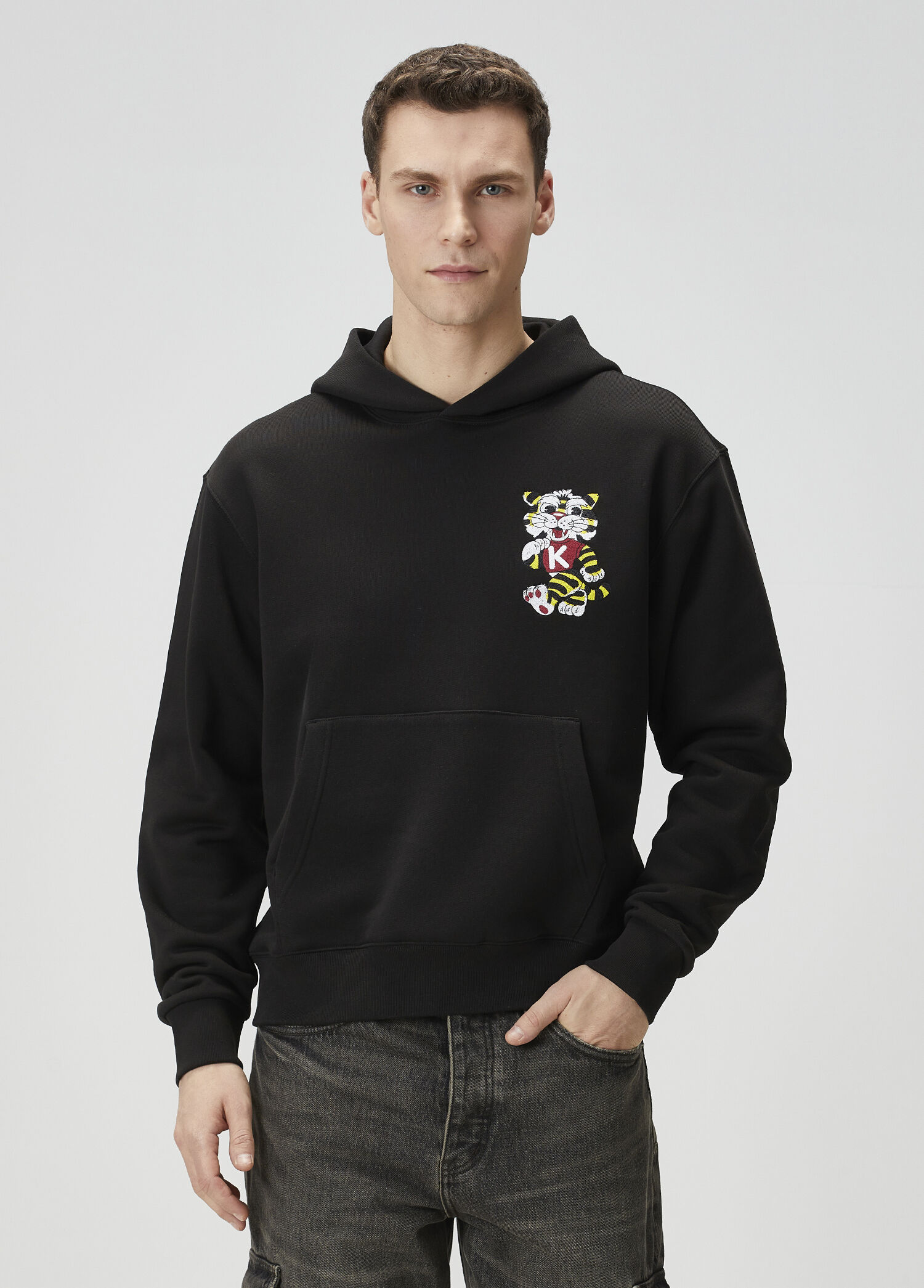 Wild Tiger Siyah Kapüşonlu Logo Patchli Sweatshirt