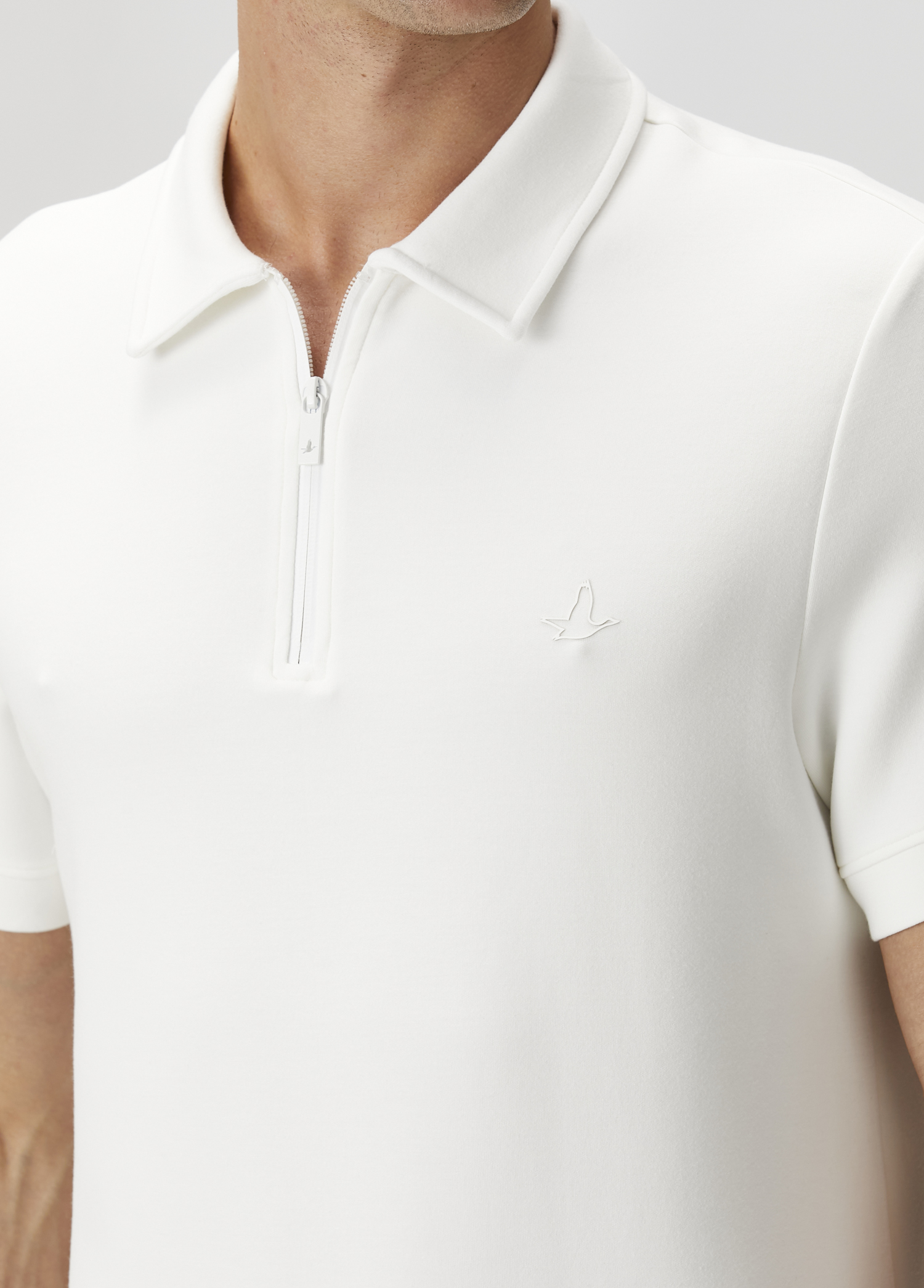 Kırık Beyaz Polo Yaka T-shirt_5
