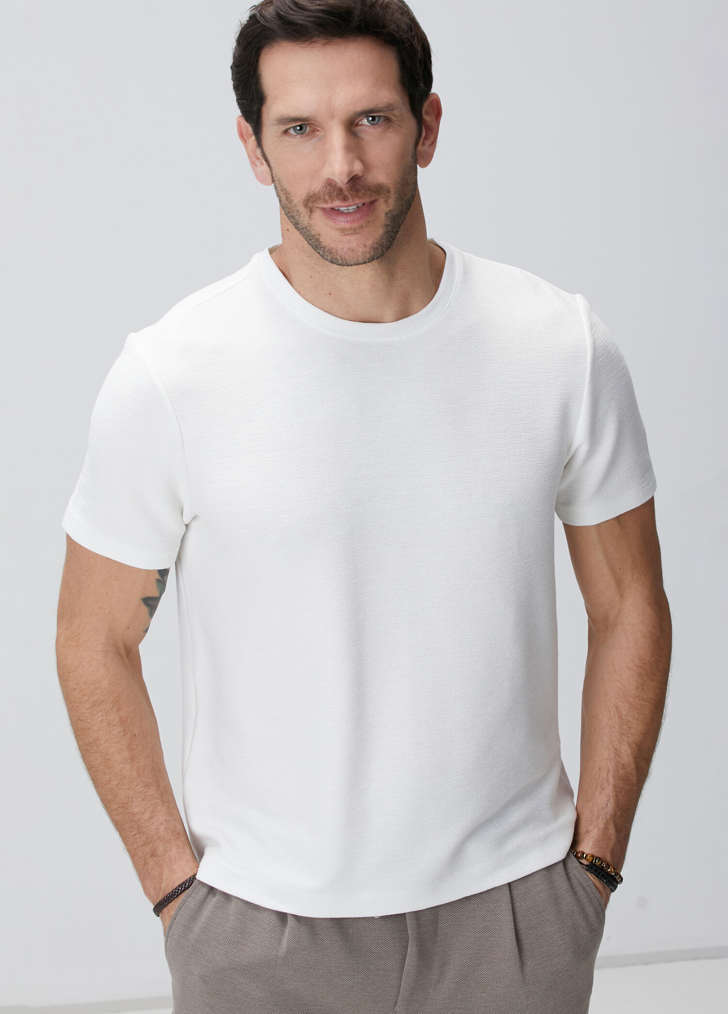 Kırık Beyaz T-shirt