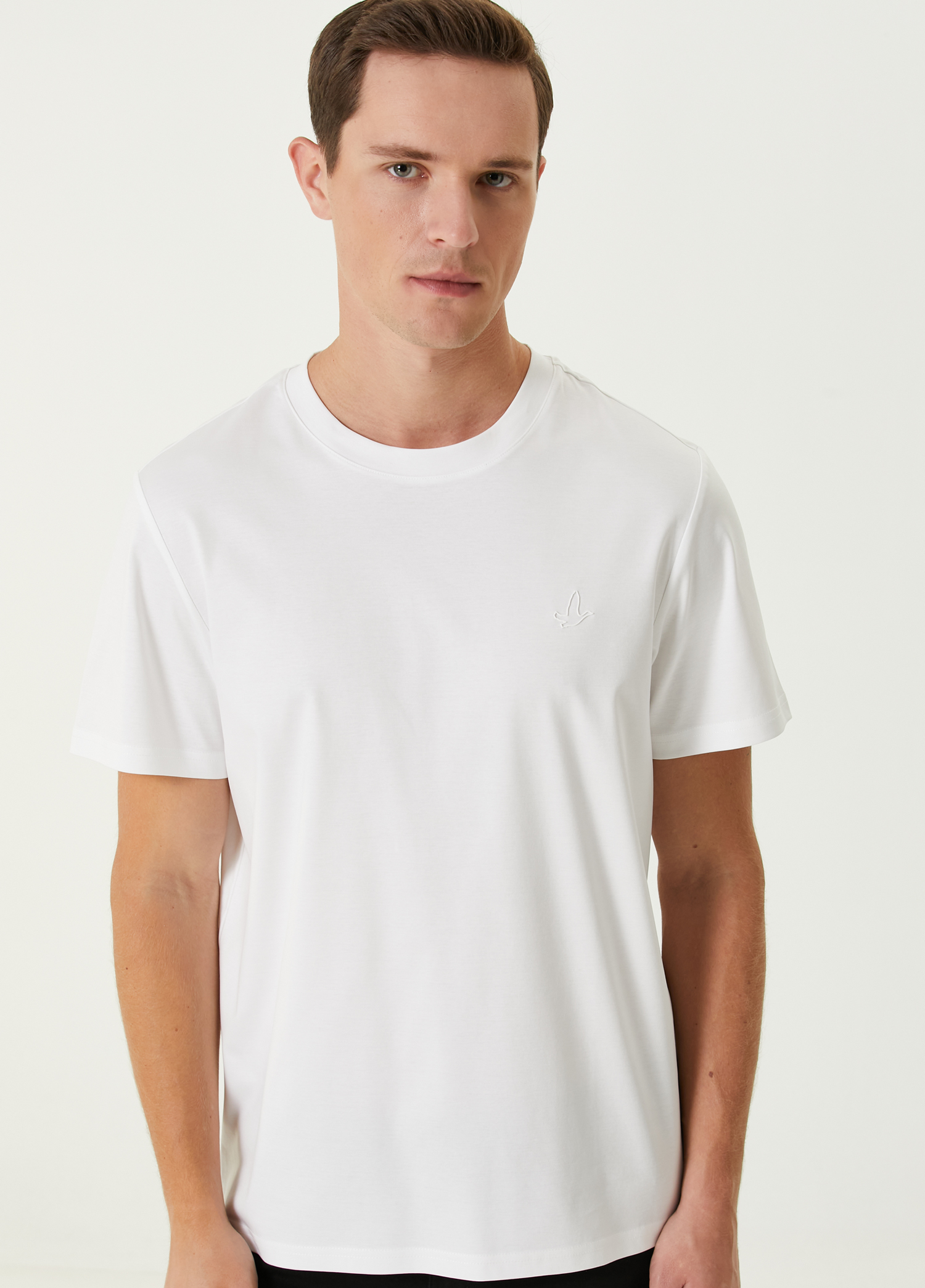 Beyaz Basic T-shirt_1