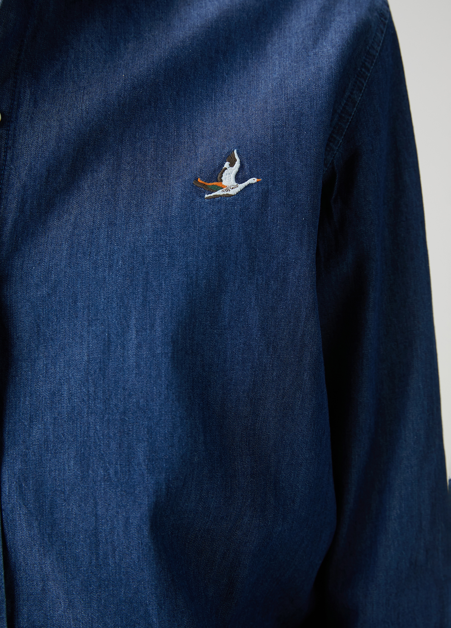 Koyu Mavi Logo Nakışlı Denim Gömlek_5