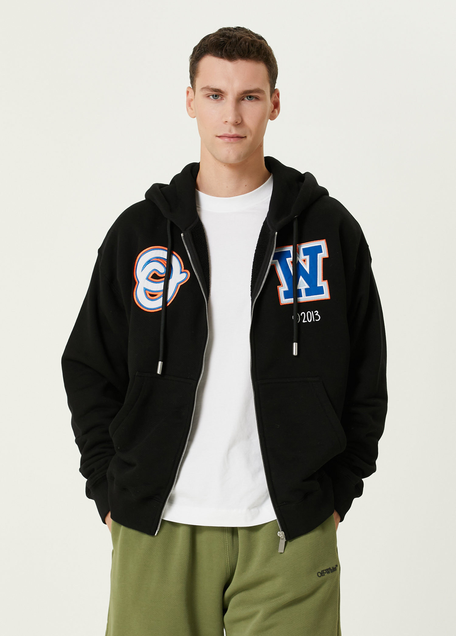 Siyah Kapüşonlu Logo Patchli Sweatshirt