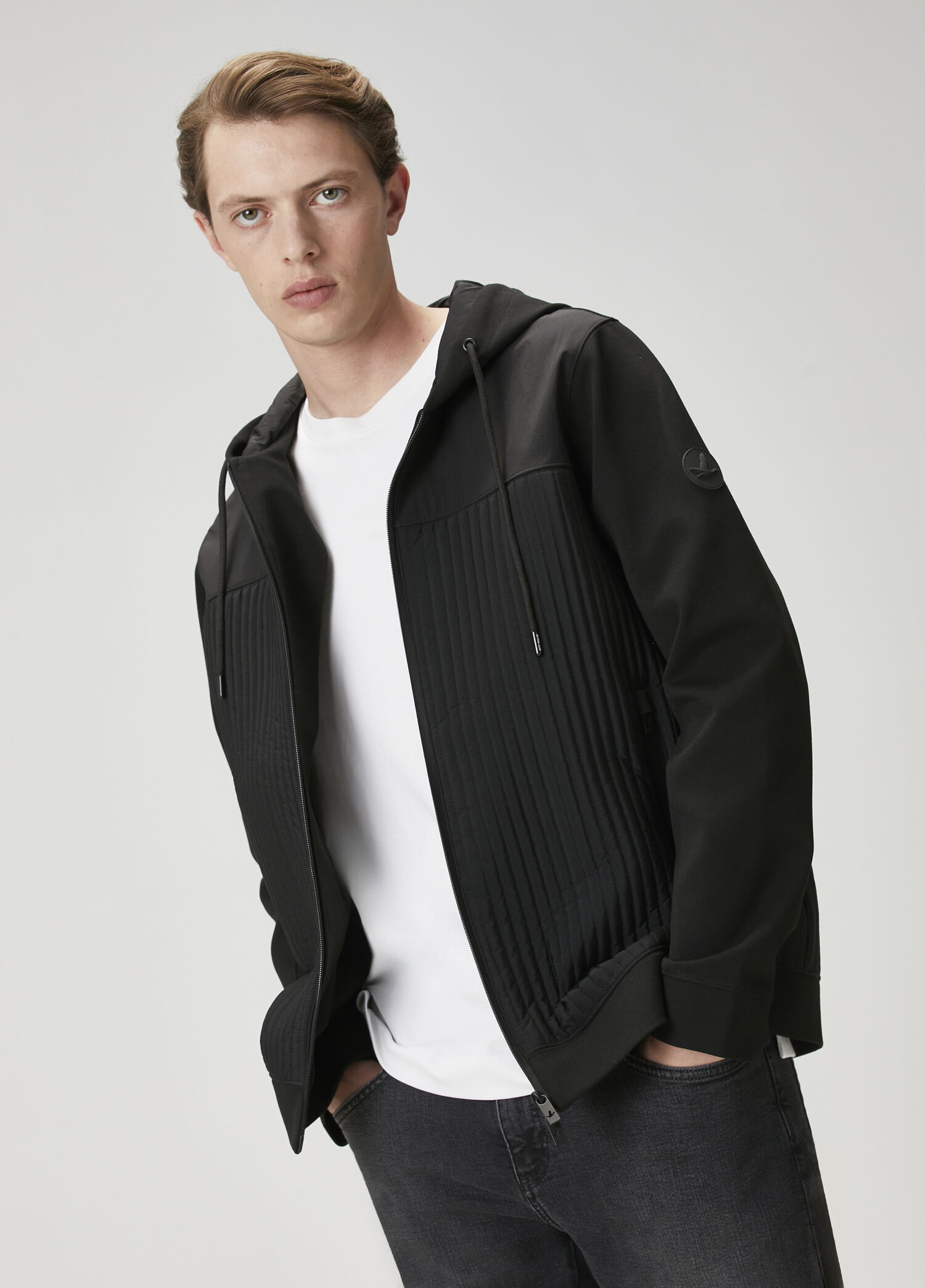 Siyah Kapüşonlu Sweatshirt