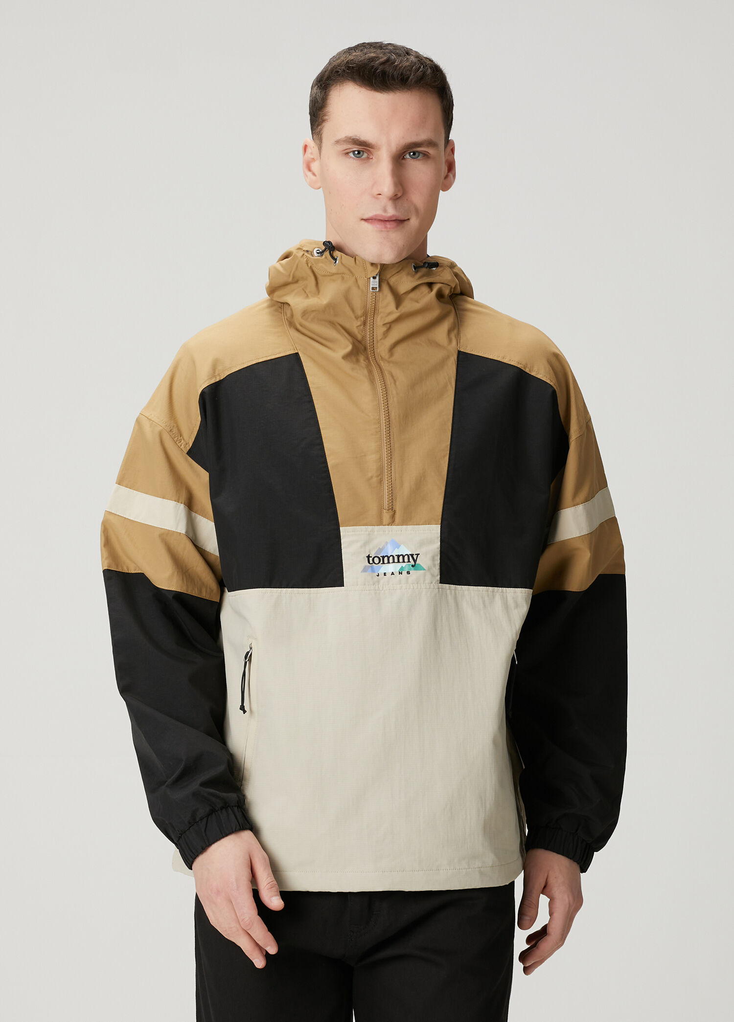 Bej Kapüşonlu Anorak Ceket