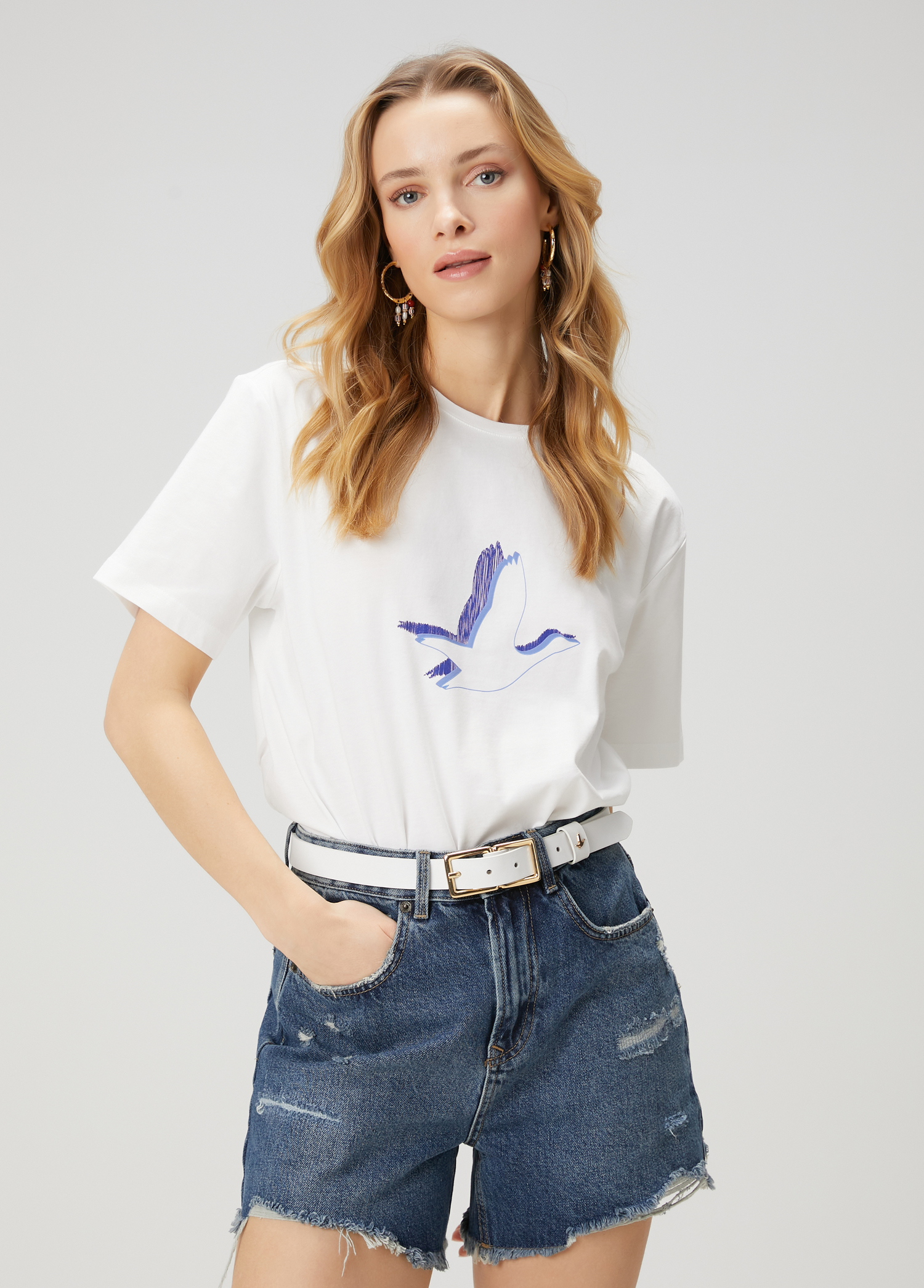 Kırık Beyaz Logo Baskılı T-shirt_3