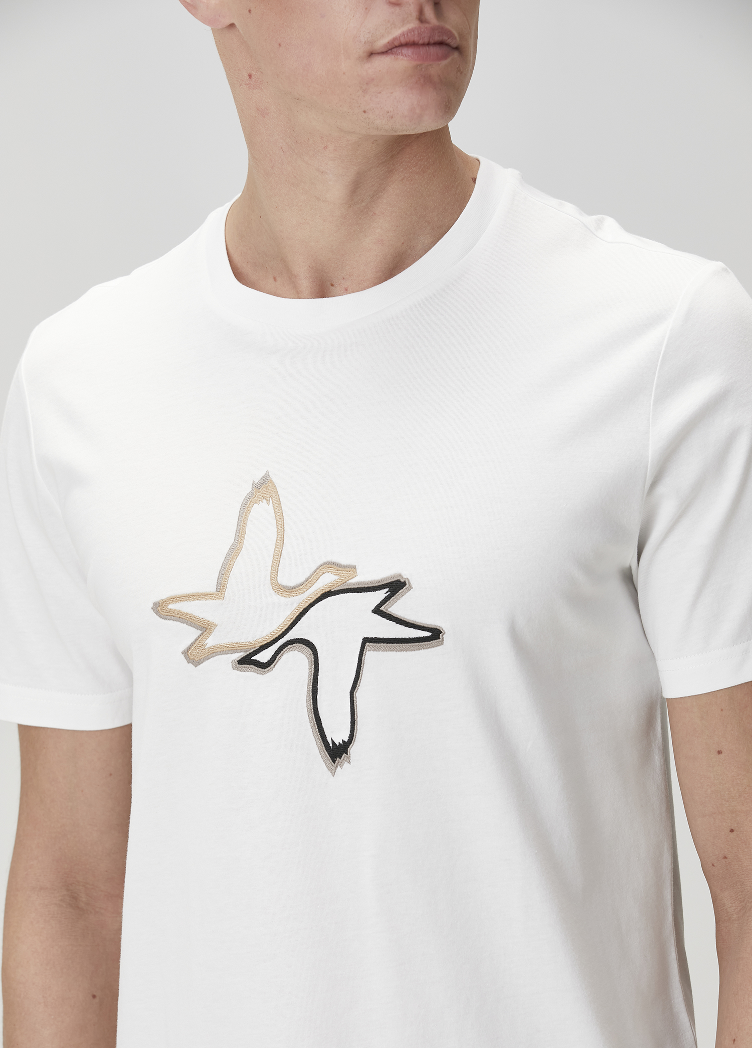 Beyaz Kaz Nakışlı T-shirt_5