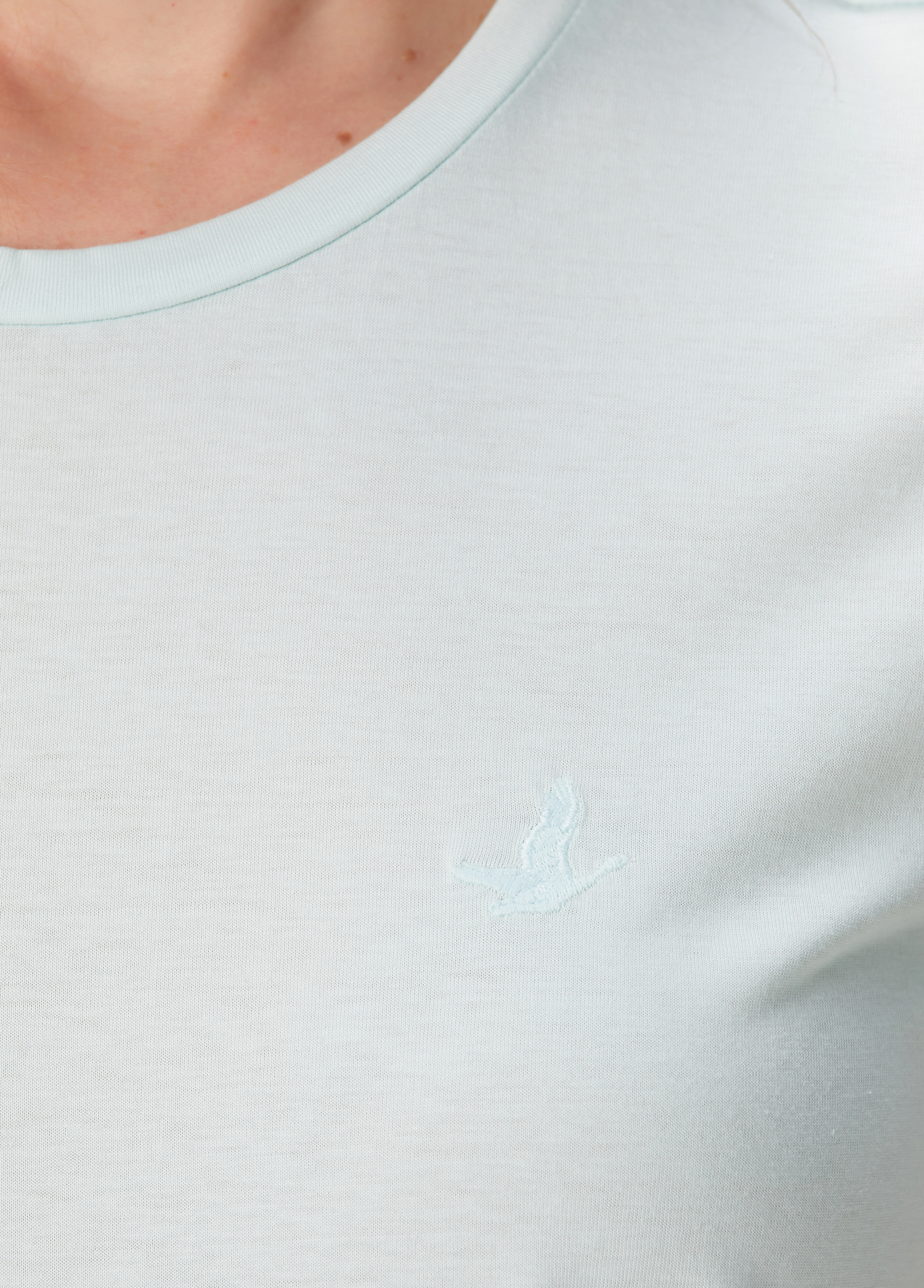 Açık Mavi Dökümlü T-shirt_5