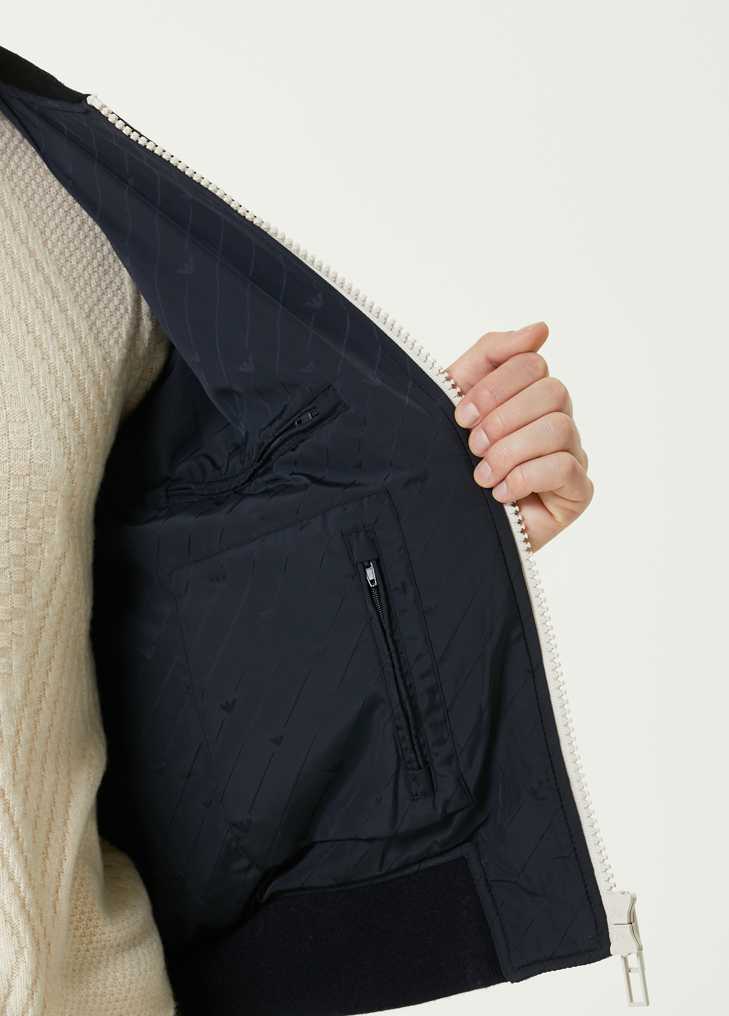 Beymen Lacivert Logo Detaylı Yün Bomber Mont. 7 Beymen Lacivert Logo Detaylı Yün Bomber Mont. 7
