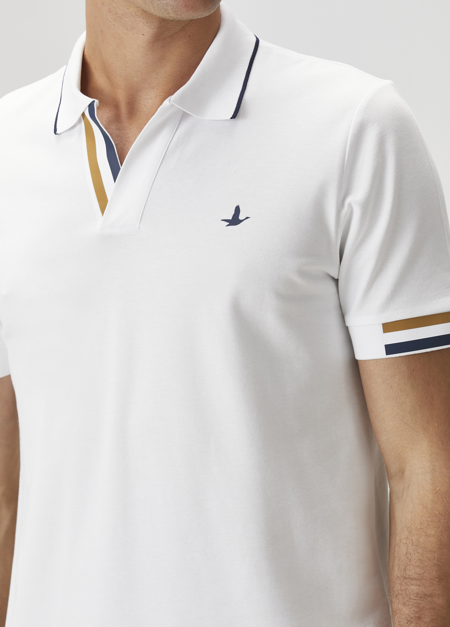 Beyaz Şerit Detaylı Polo T-shirt_5