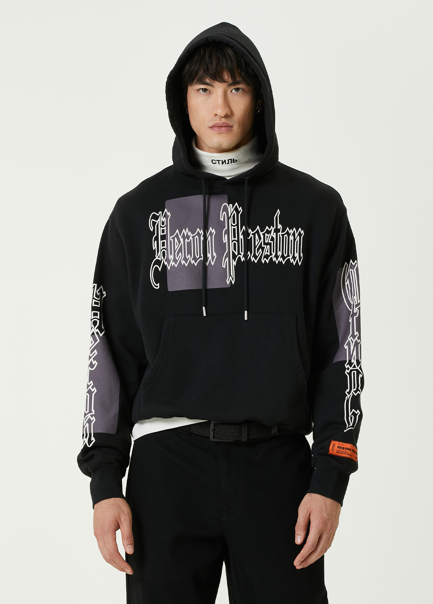 Siyah Gri Kapüşonlu Logo Baskılı Sweatshirt