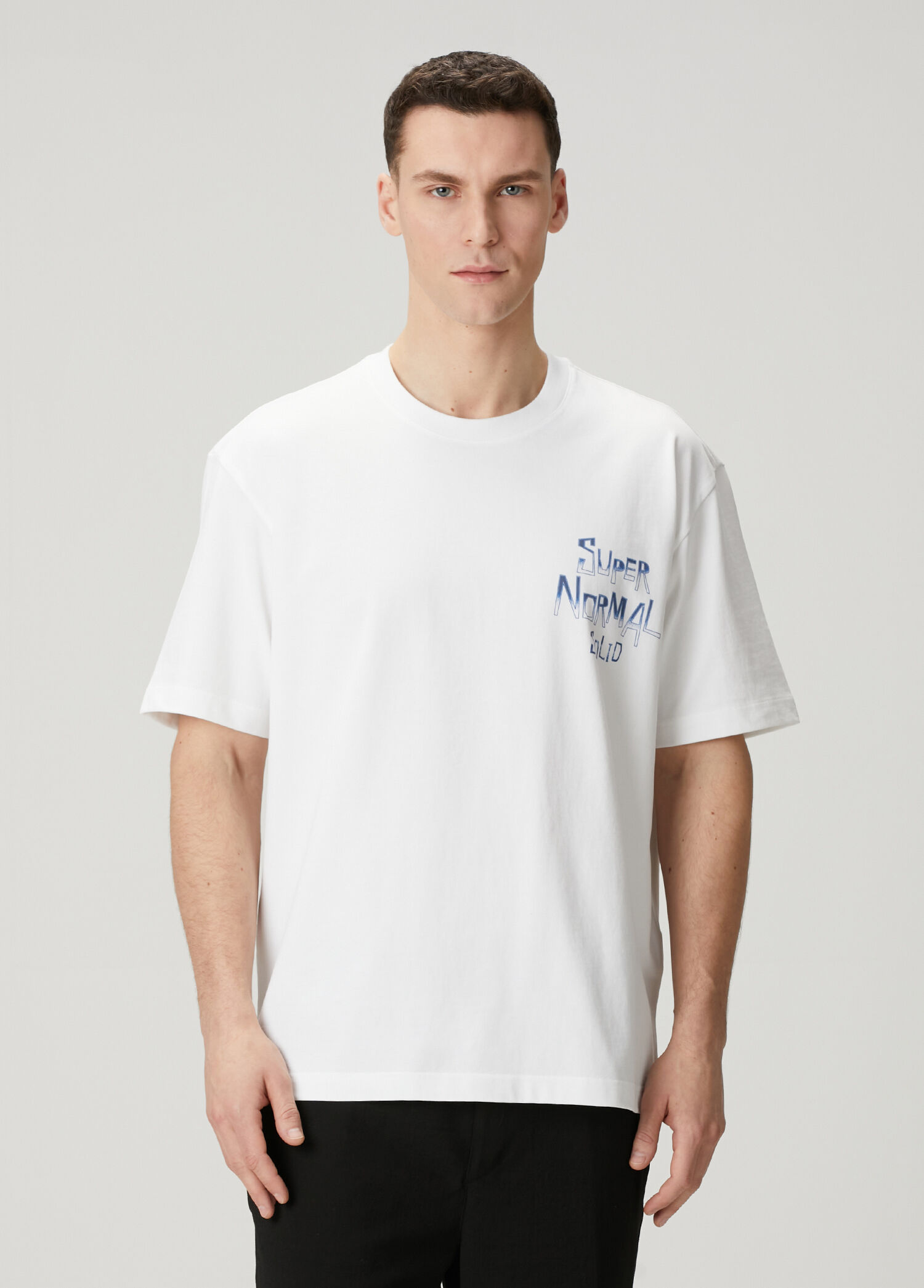 Beyaz Slogan Baskılı T-shirt