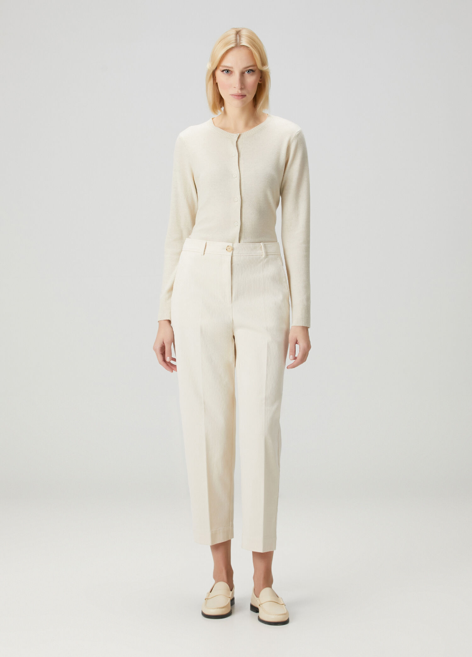 Regular Fit Ekru Kadife Pantolon
