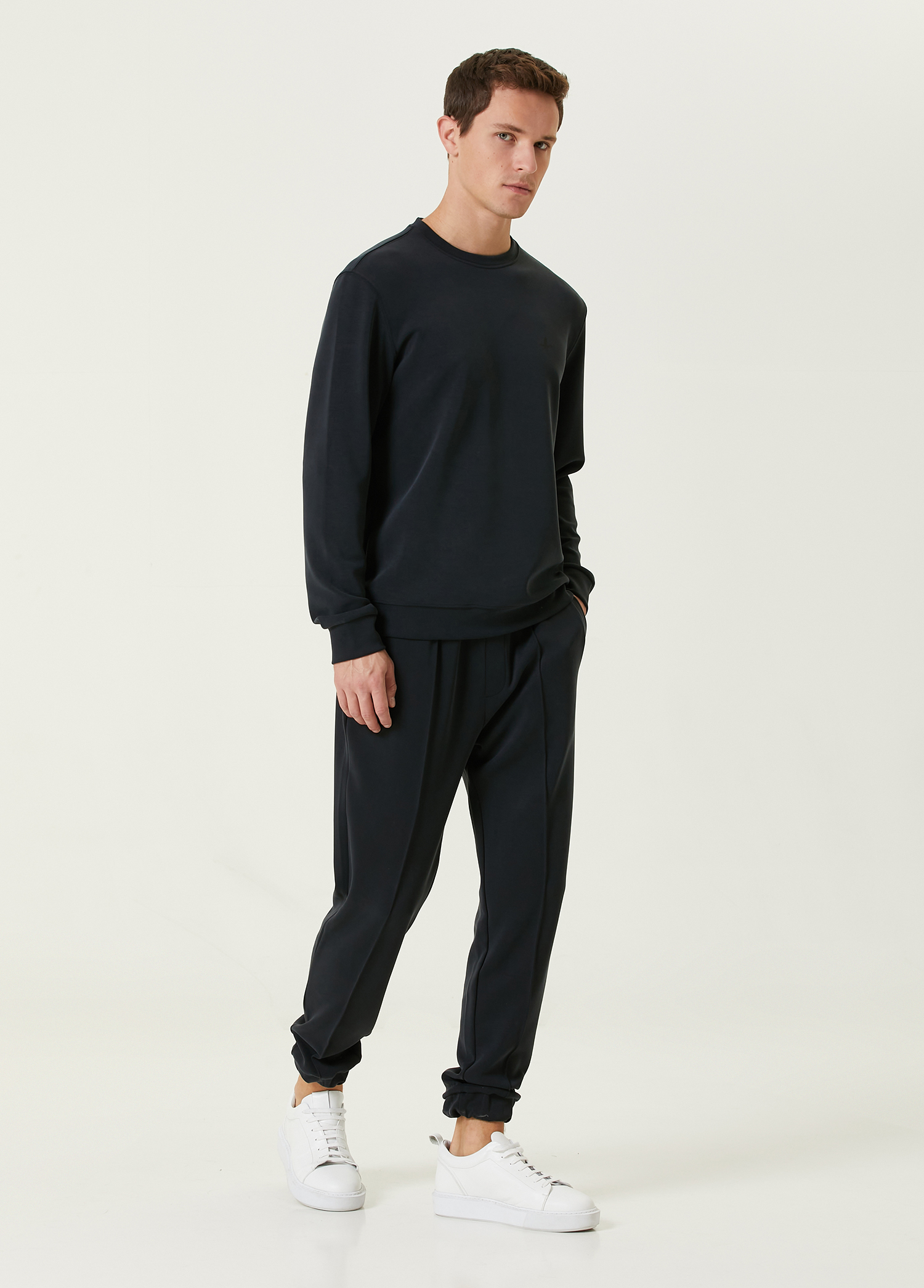 Siyah Logolu Sweatshirt_2