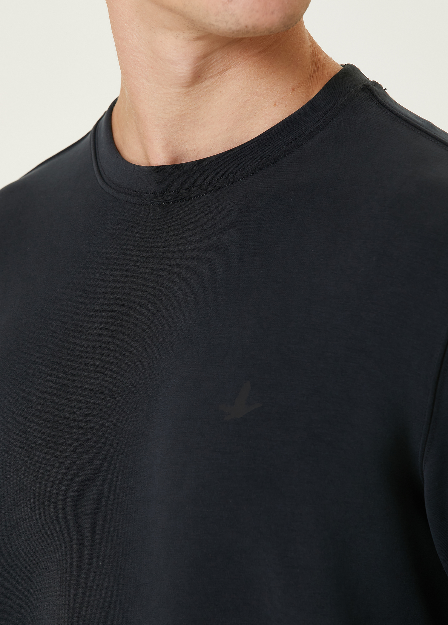 Siyah Logolu Sweatshirt_5