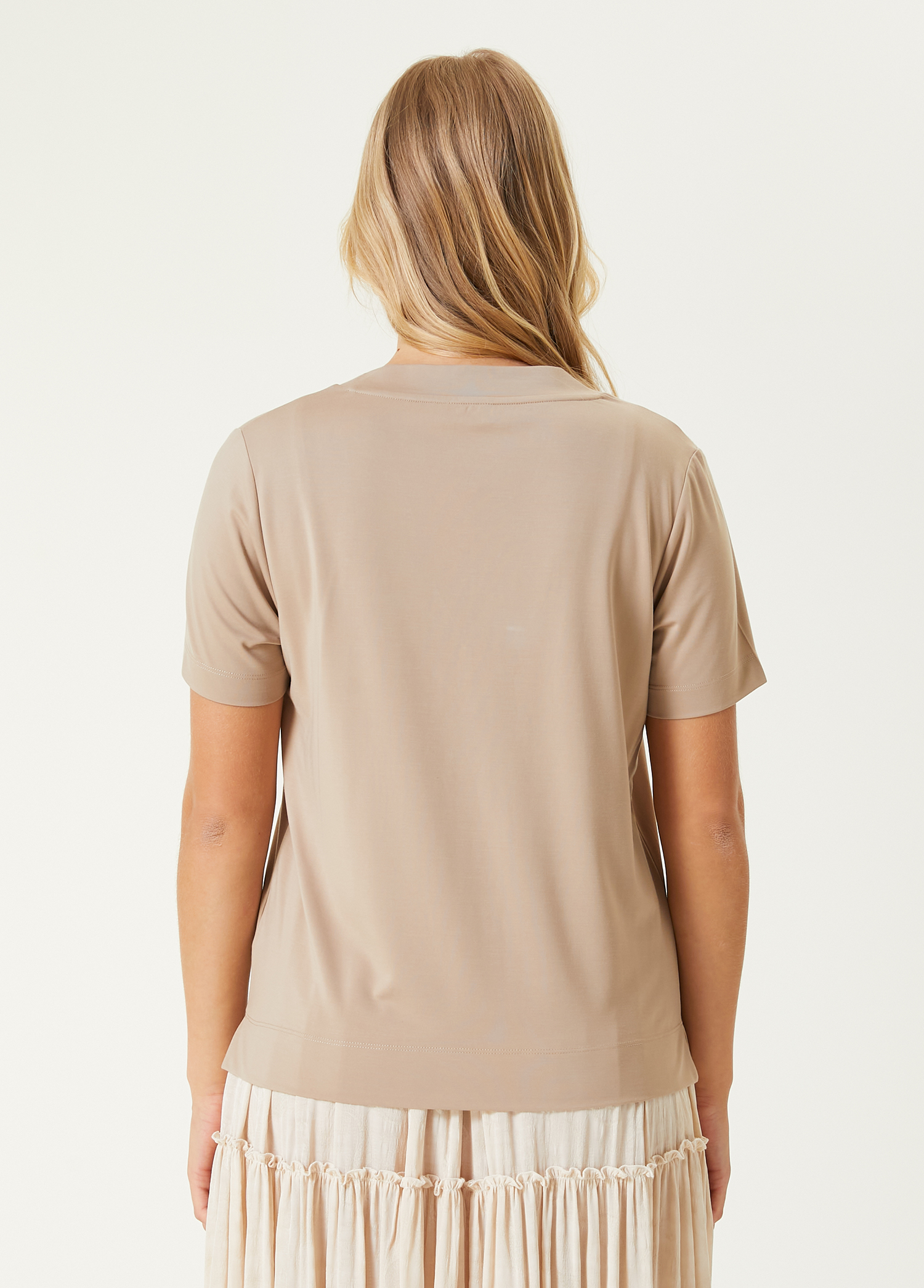 Bej V Yaka Basic T-shirt_5