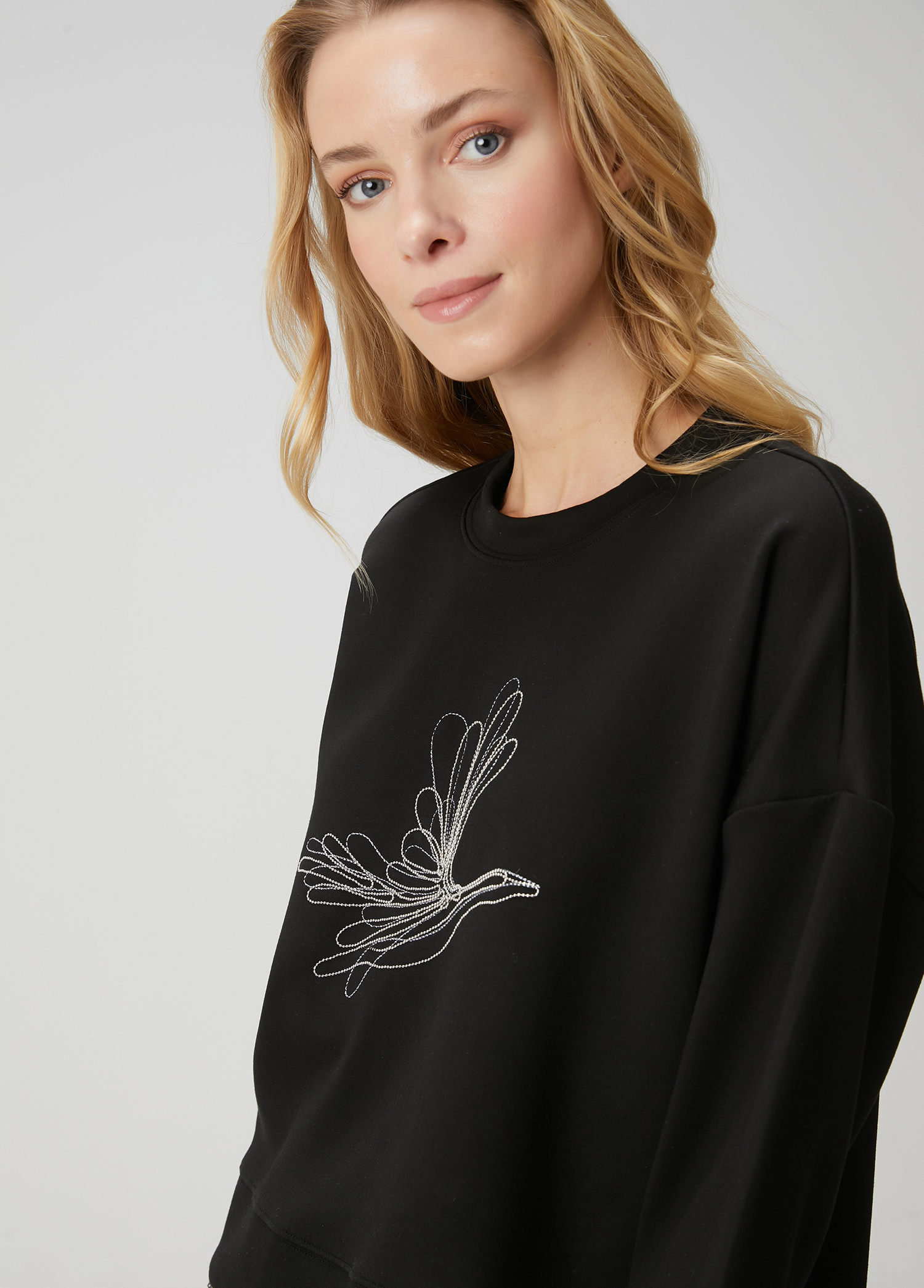 Siyah Zincir Logolu Sweatshirt_1