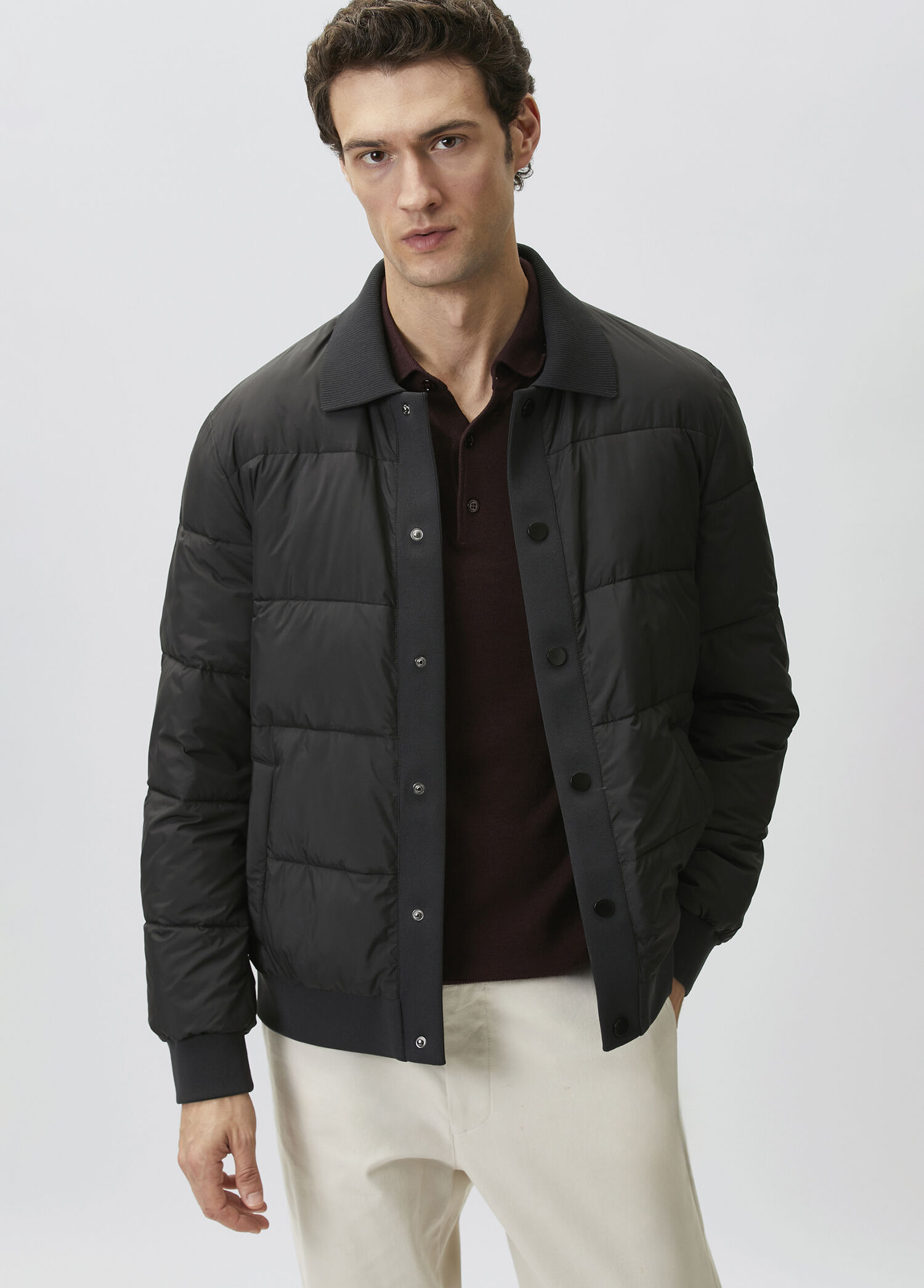 Siyah Polo Yaka Çıtçıtlı Mont