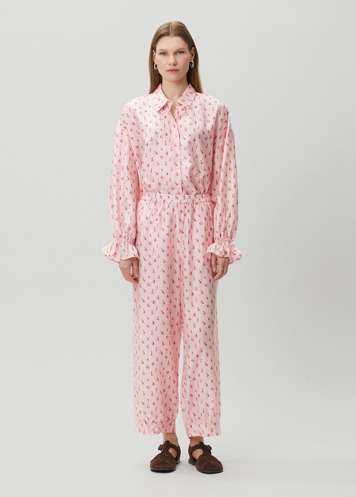 Pembe Pantolon