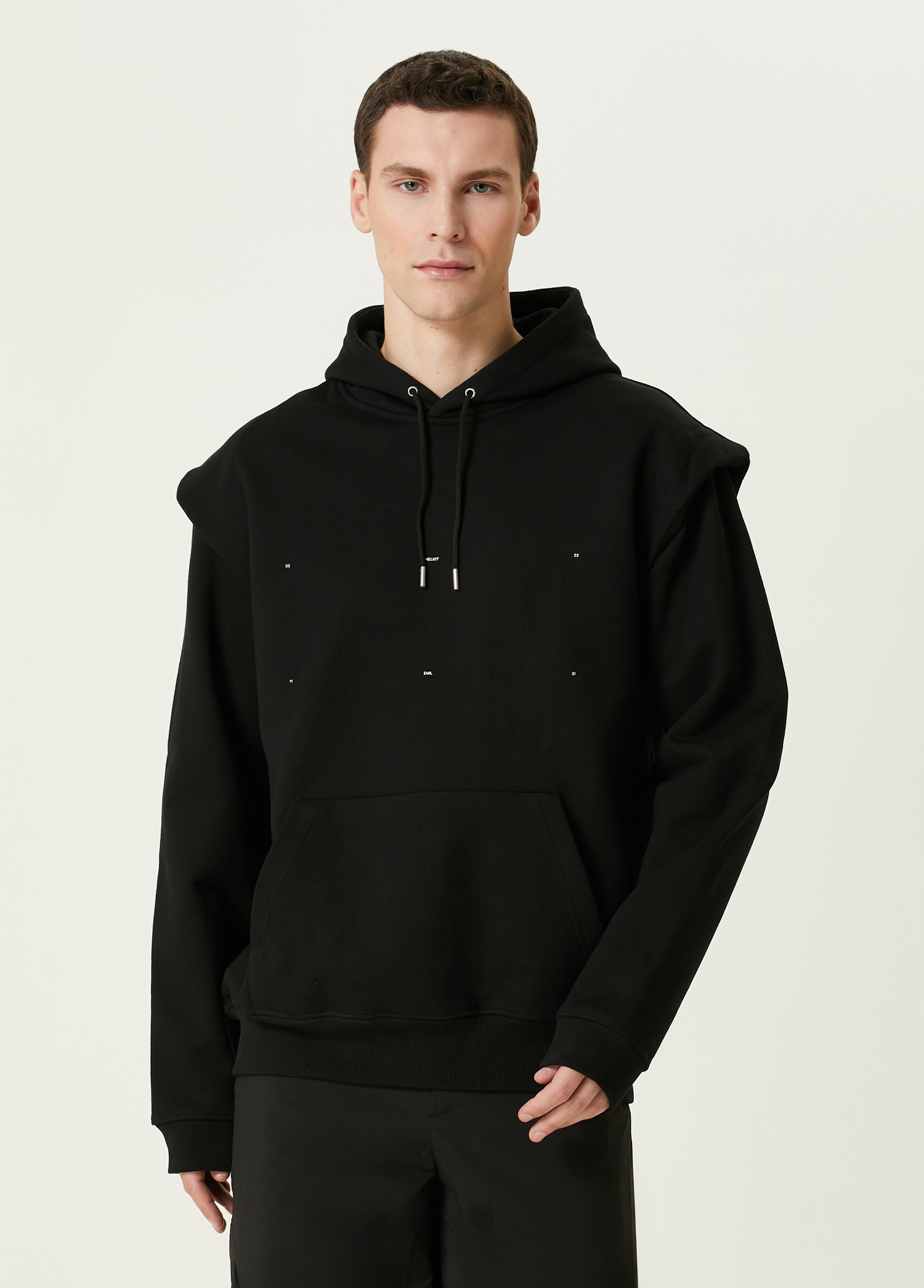 Siyah Kapüşonlu Sweatshirt