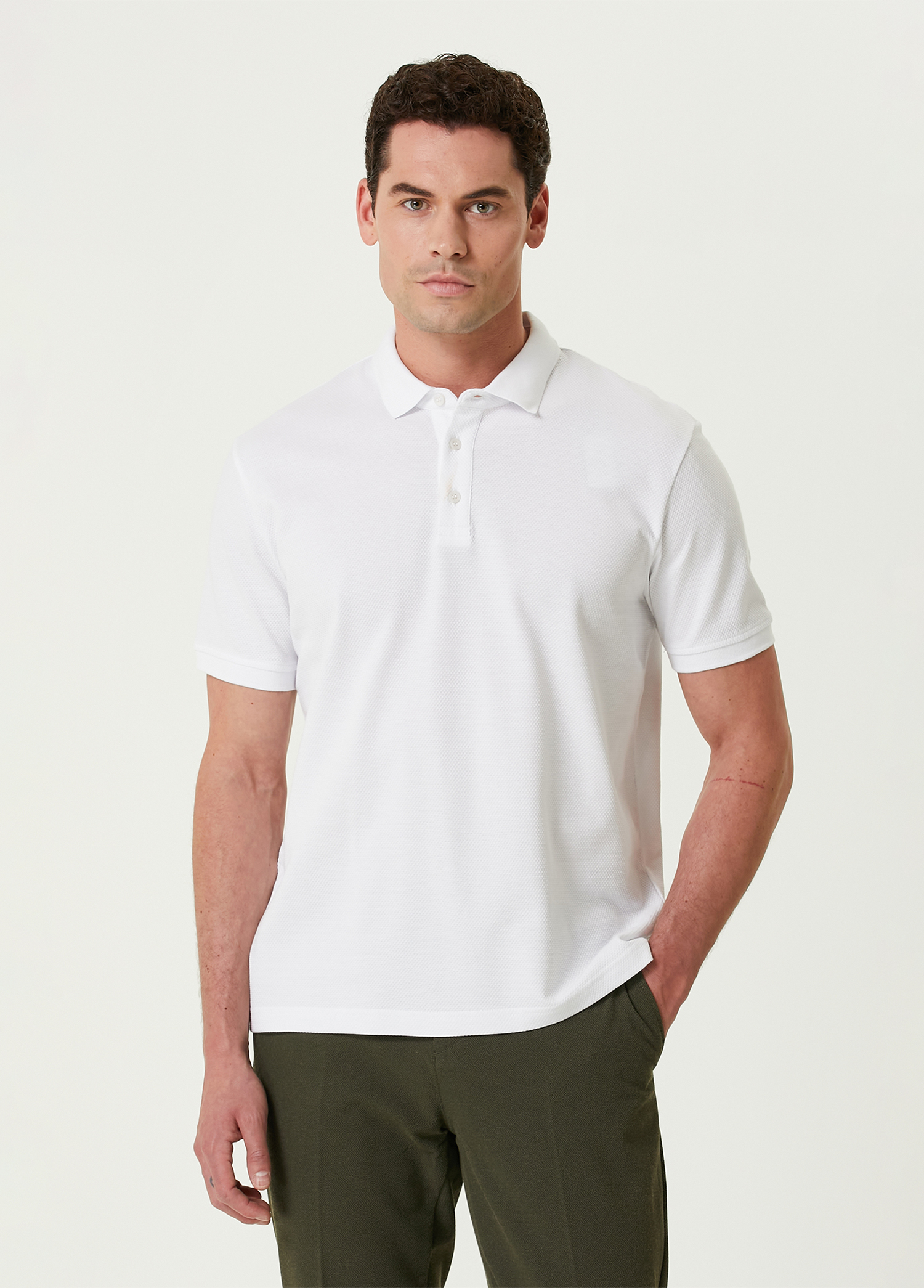 Beyaz Polo Yaka T-shirt