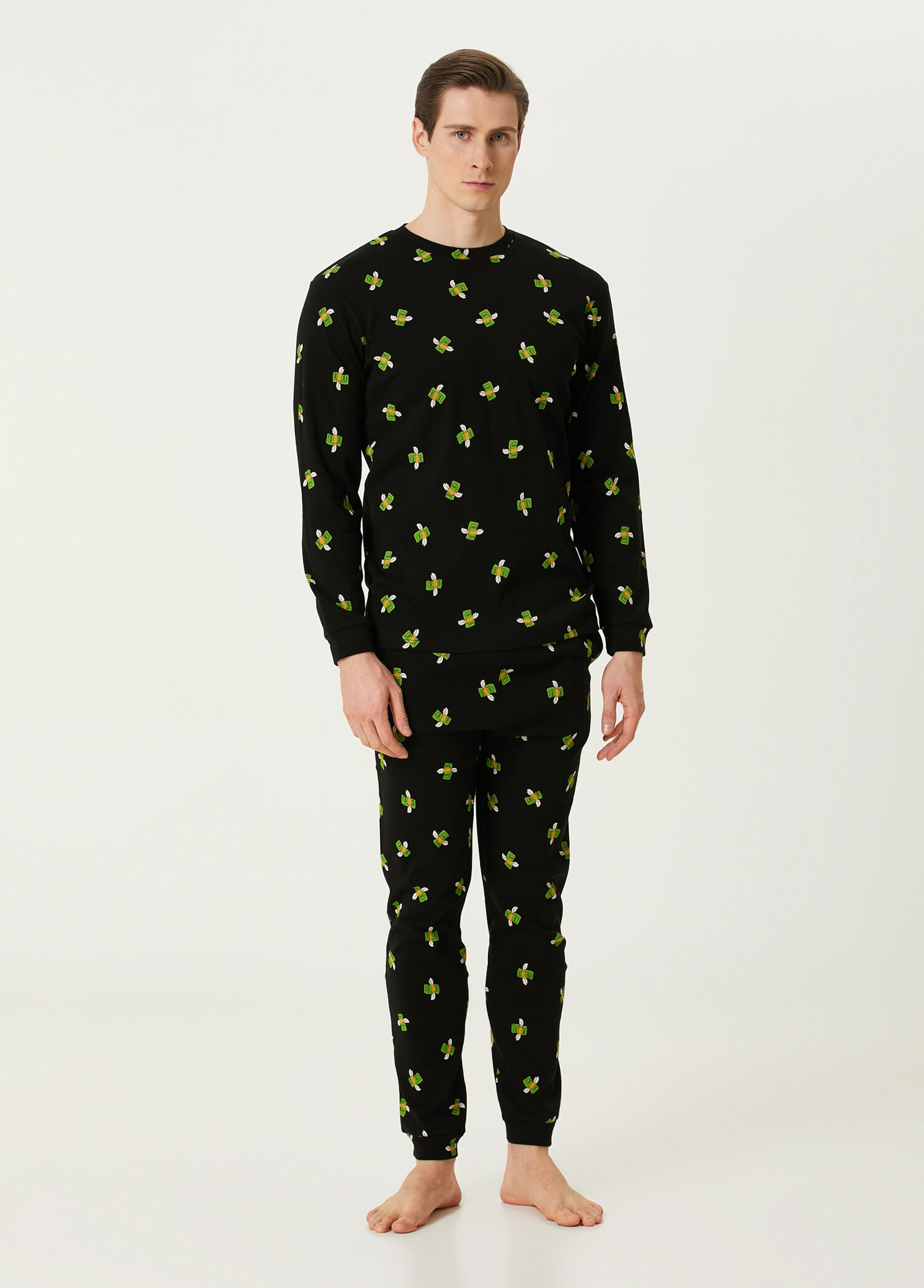 Çok Renkli Baskılı Pijama Seti