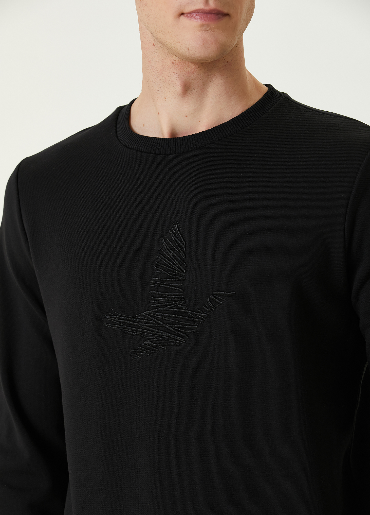 Siyah Logo Nakışlı Sweatshirt_3