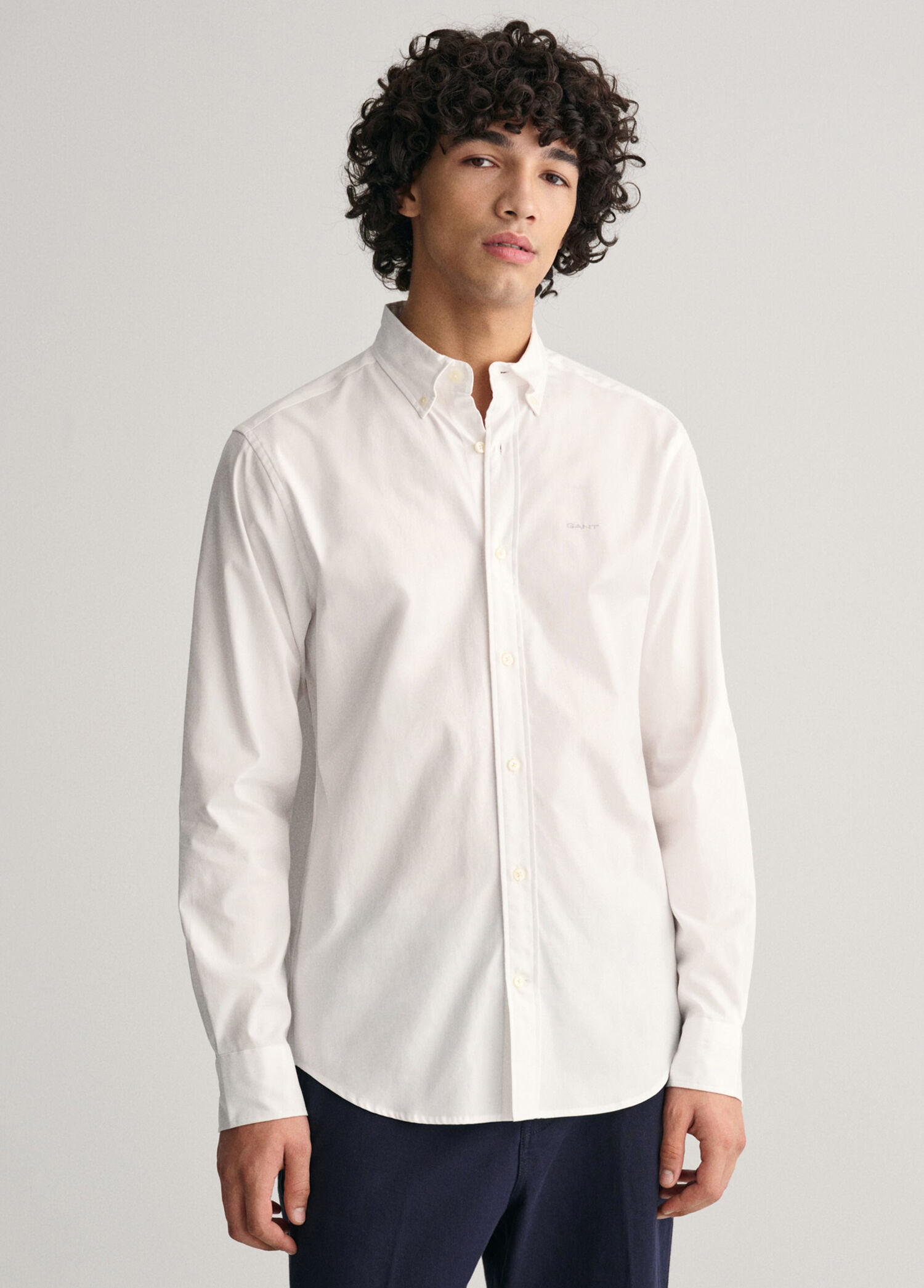 Beyaz Düğmeli Yaka Regular Fit Uzun Kollu Erkek Oxford Gömlek