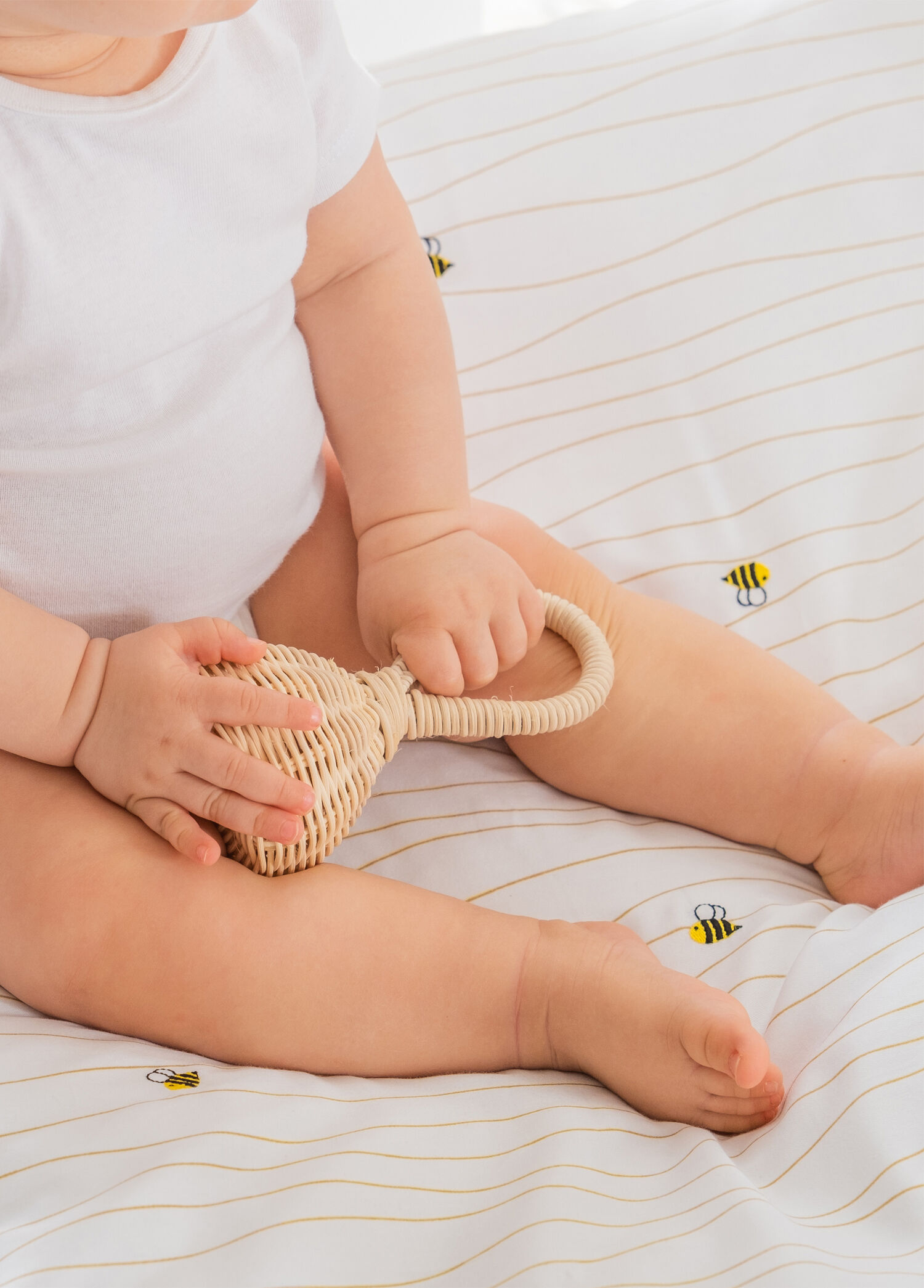 その他 su Casadora Baby - Happy Bee %100 Organik Pamuk Saten Nakışlı Bebek